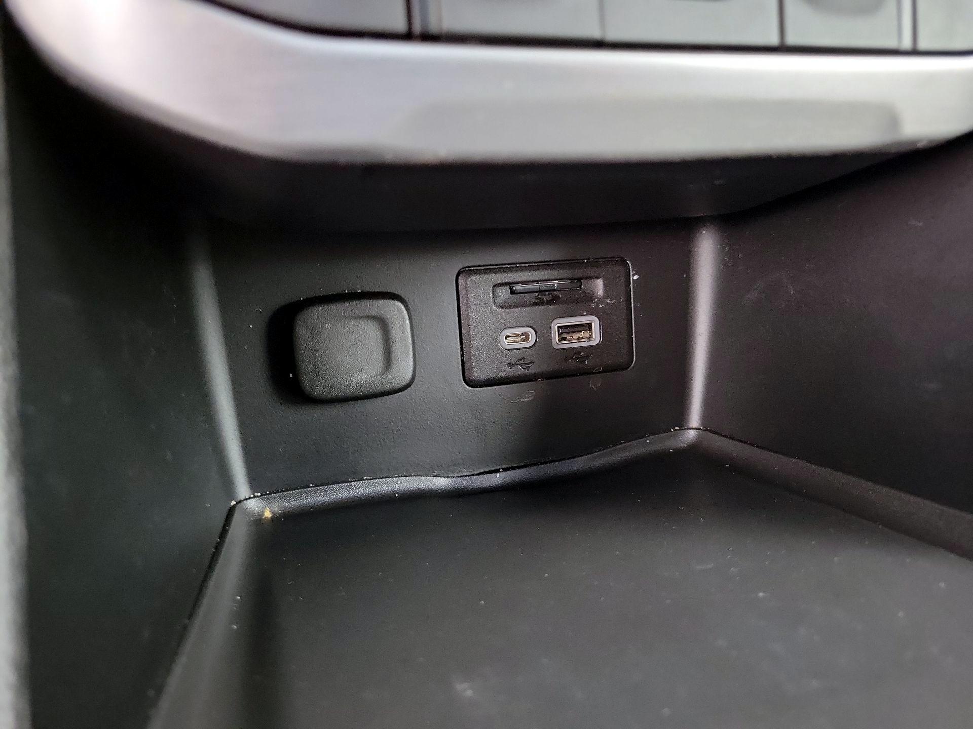 Thumbnail: 2023 GMC Acadia - 18