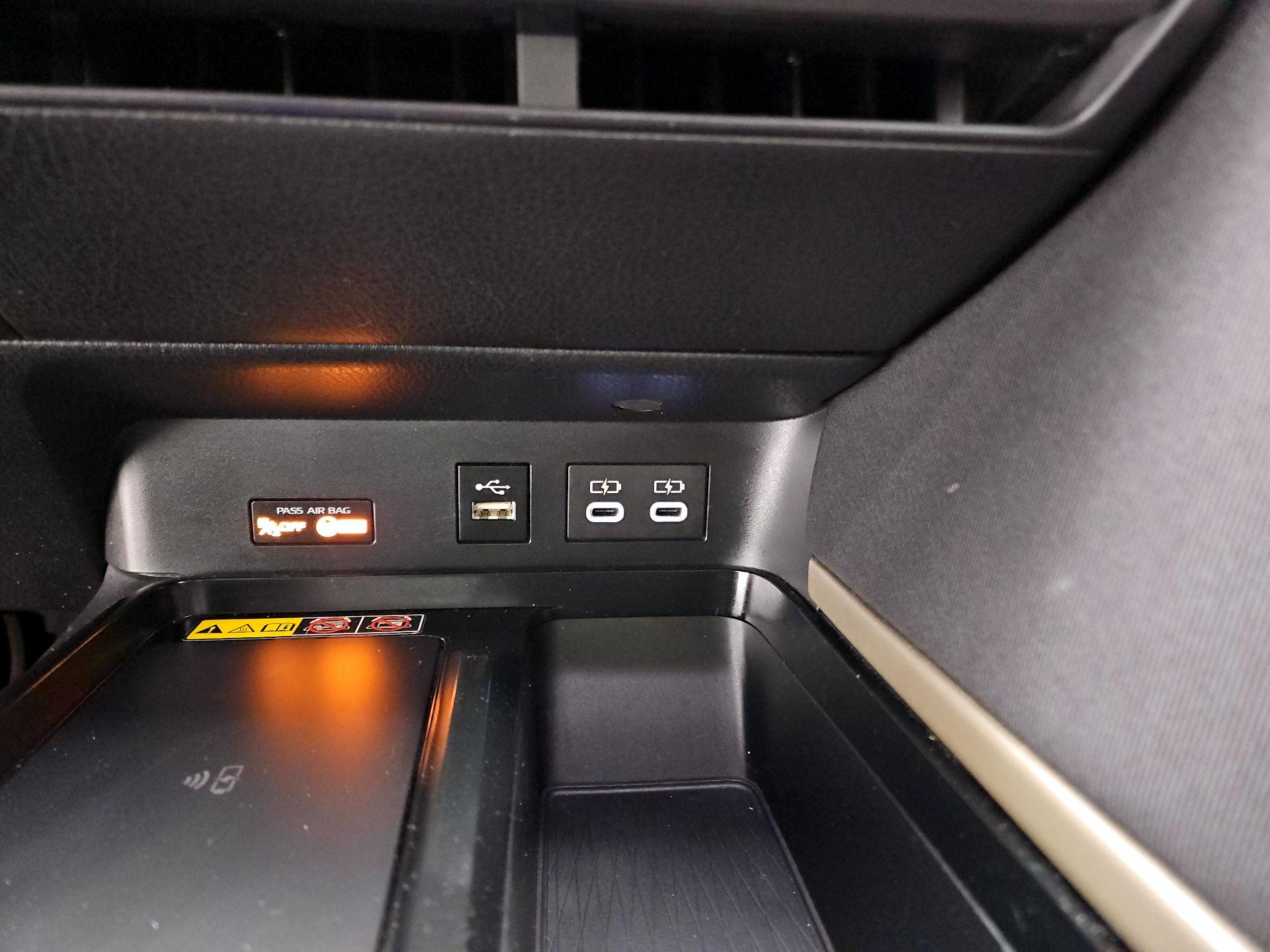 Thumbnail: 2025 Toyota Camry - 16