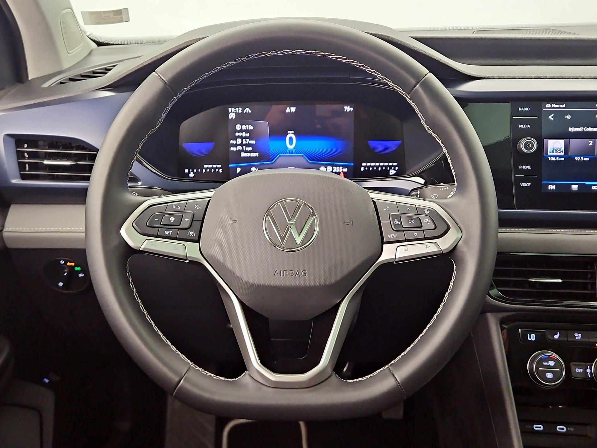 Thumbnail: 2024 Volkswagen Taos - 10