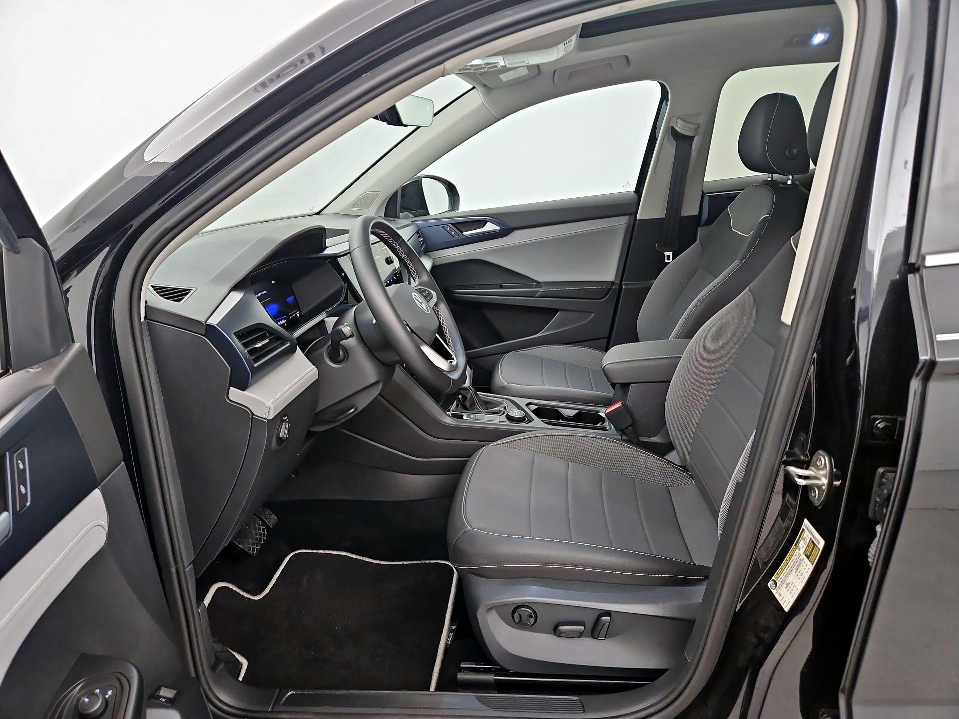 Thumbnail: 2024 Volkswagen Taos - 11