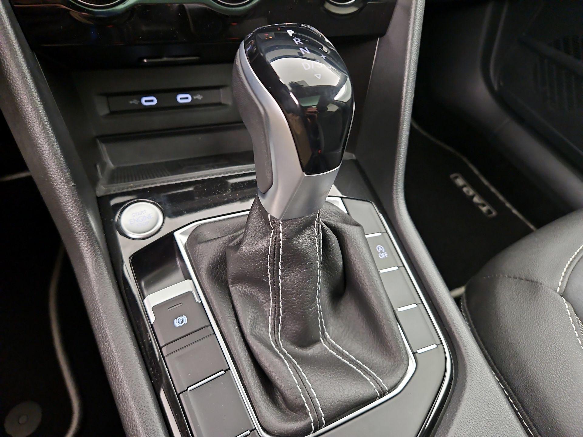 Thumbnail: 2024 Volkswagen Taos - 17