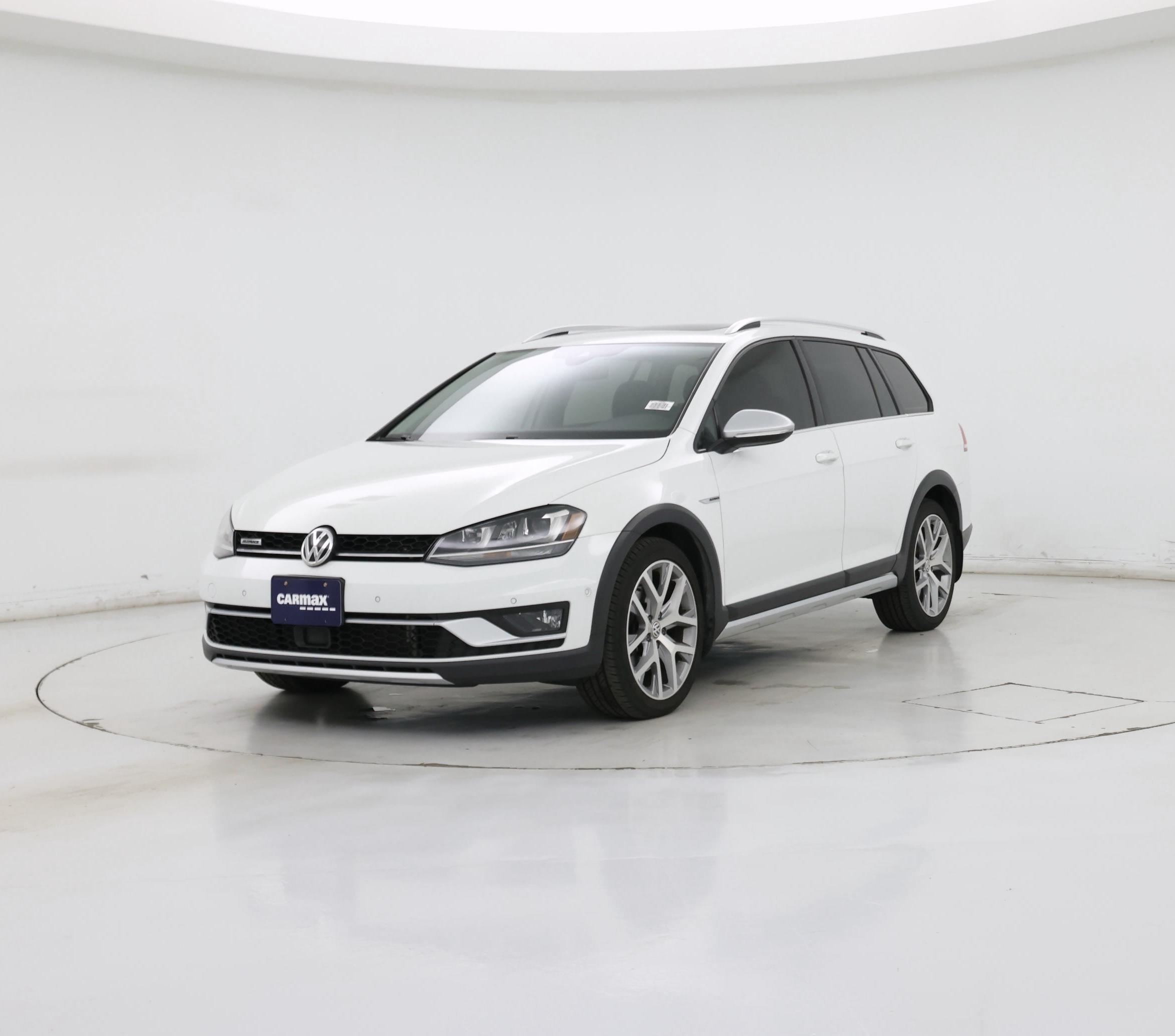 Thumbnail: 2017 Volkswagen Golf - 4