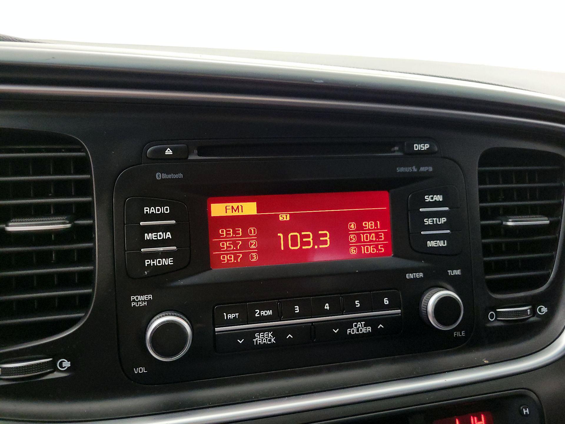 Thumbnail: 2015 Kia Optima - 14