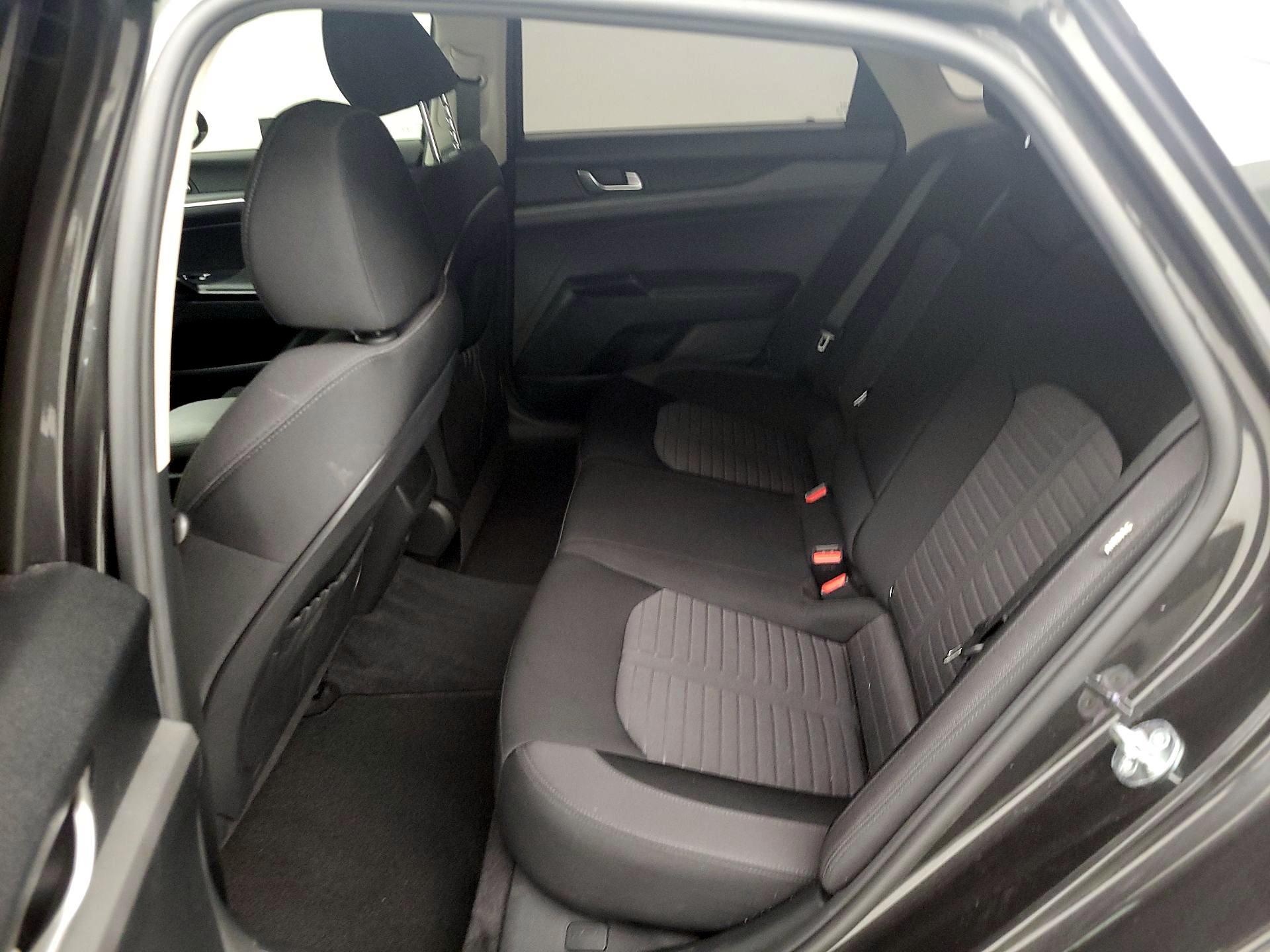 Thumbnail: 2025 Kia K5 - 20