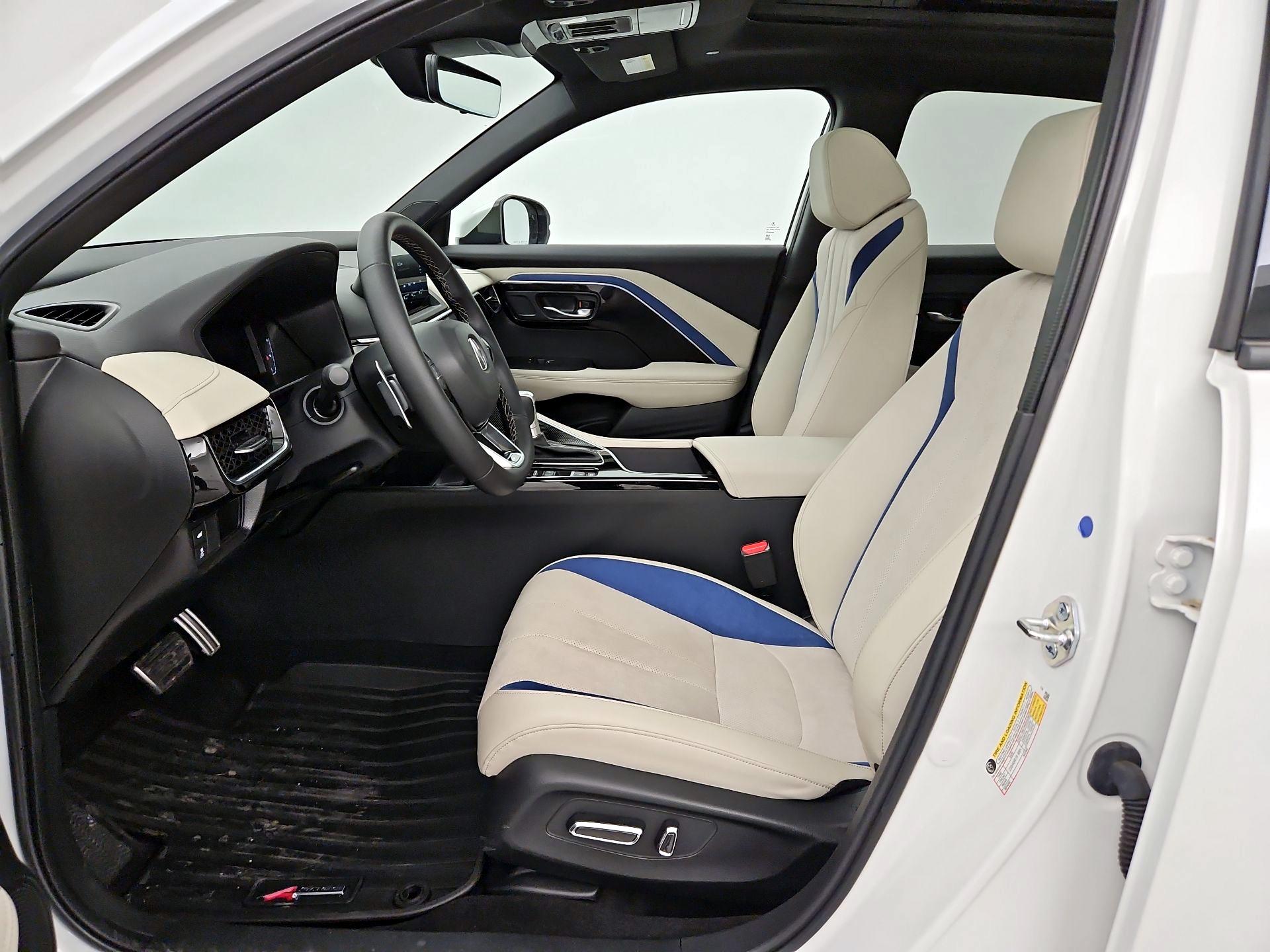 Thumbnail: 2025 Acura ADX - 11