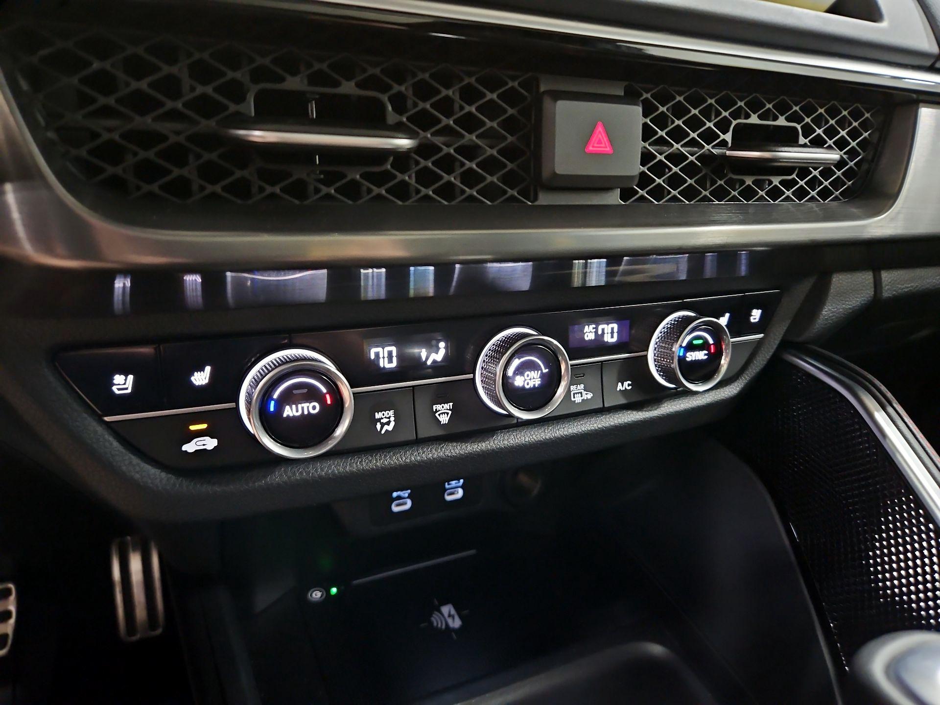 Thumbnail: 2025 Acura ADX - 16