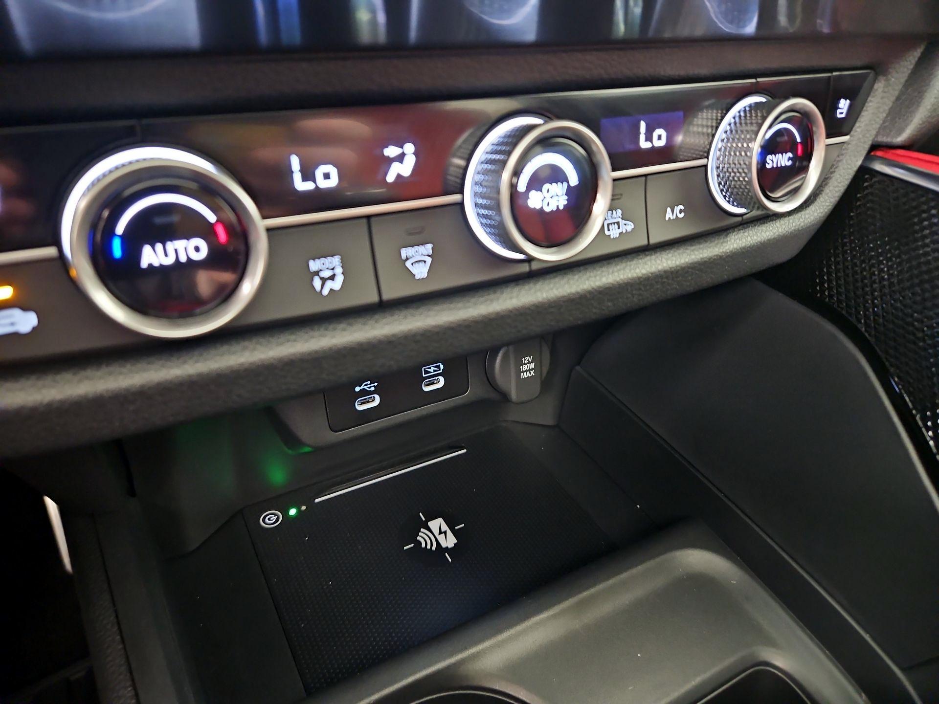 Thumbnail: 2025 Acura ADX - 16