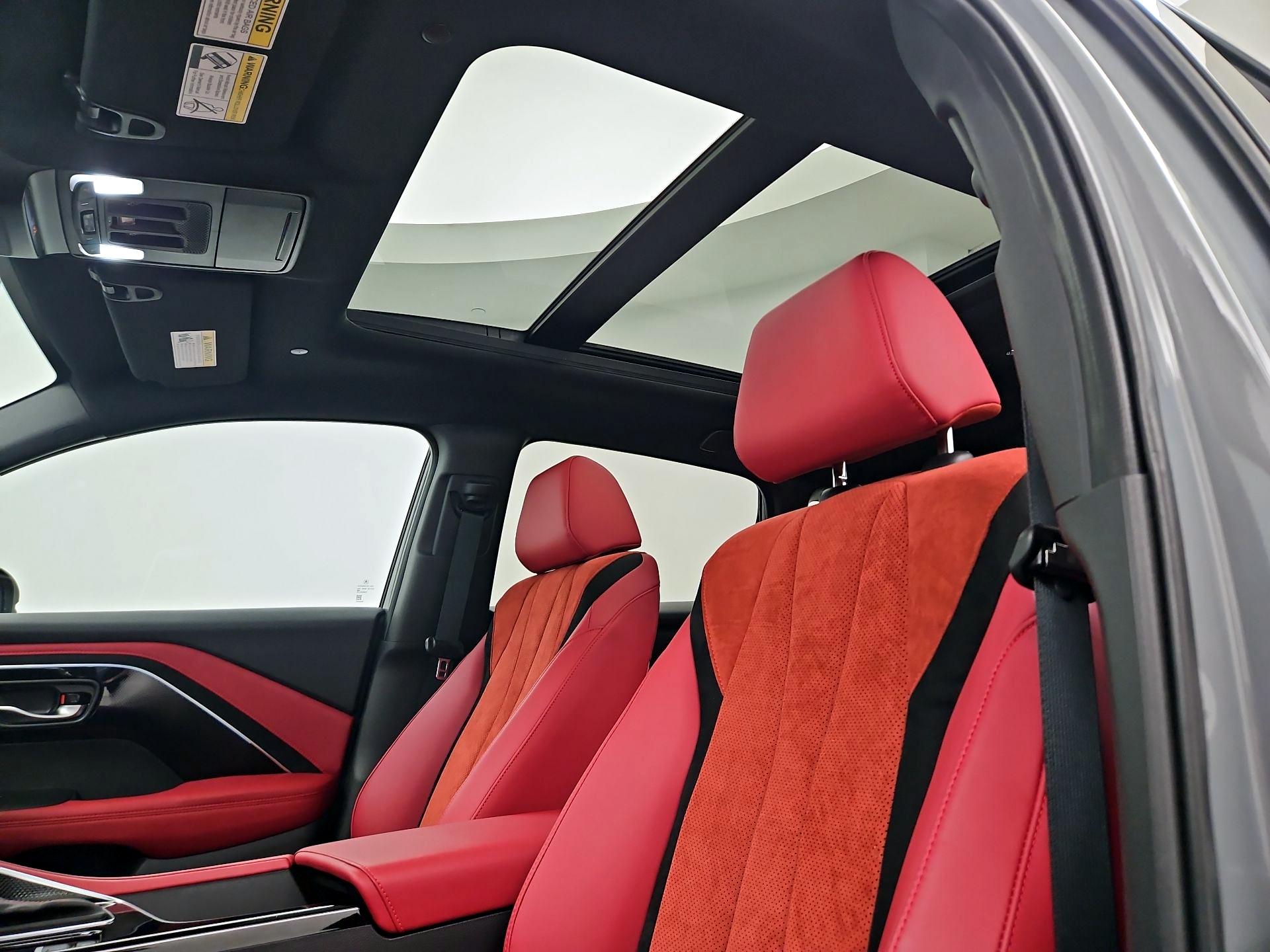 Thumbnail: 2025 Acura ADX - 19