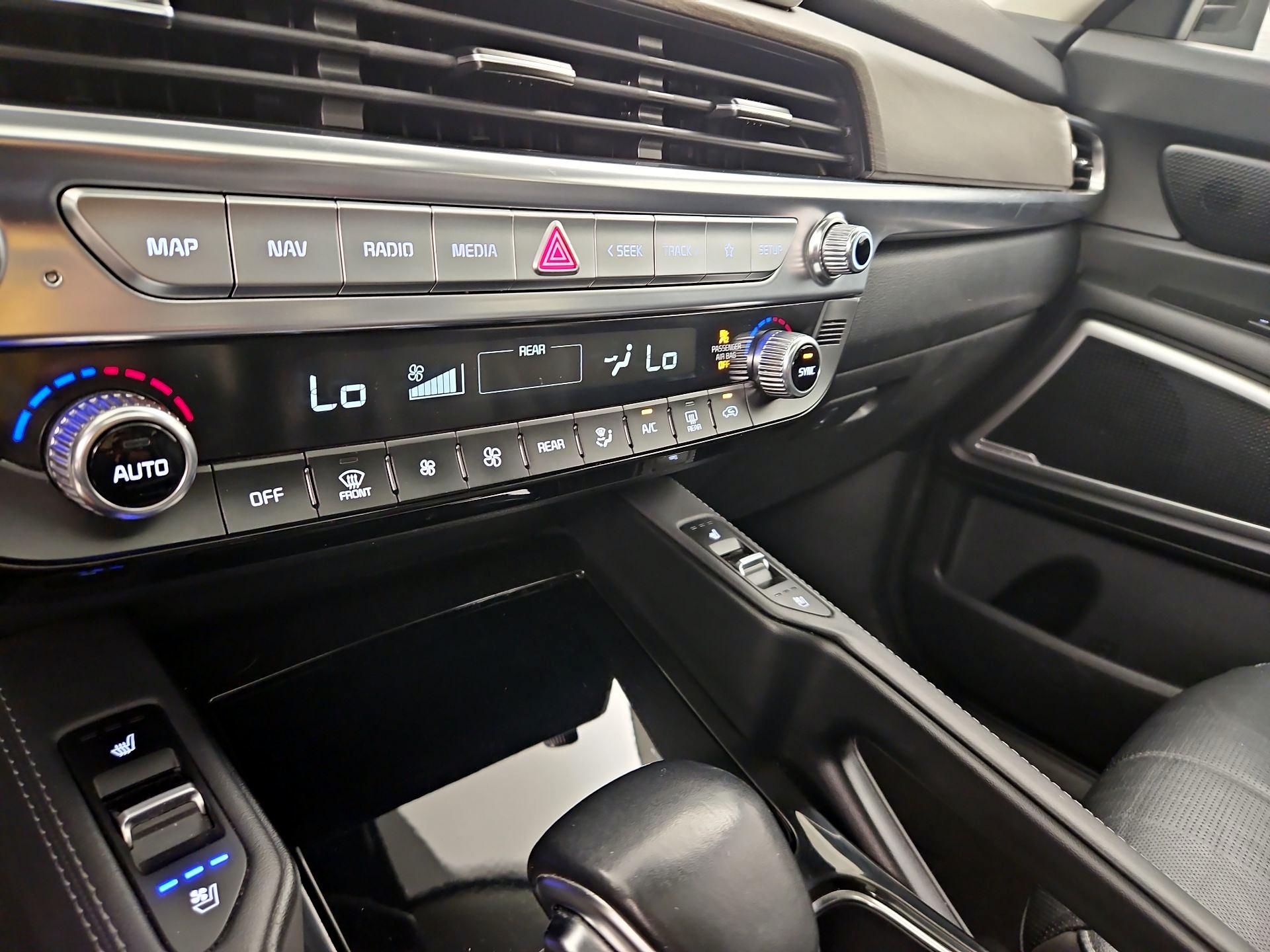 Thumbnail: 2021 Kia Telluride - 16