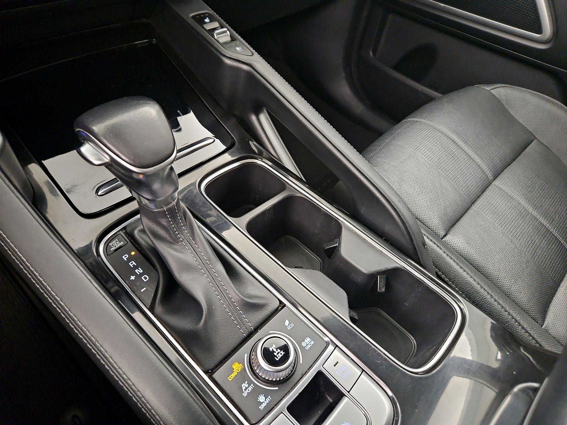 Thumbnail: 2021 Kia Telluride - 17