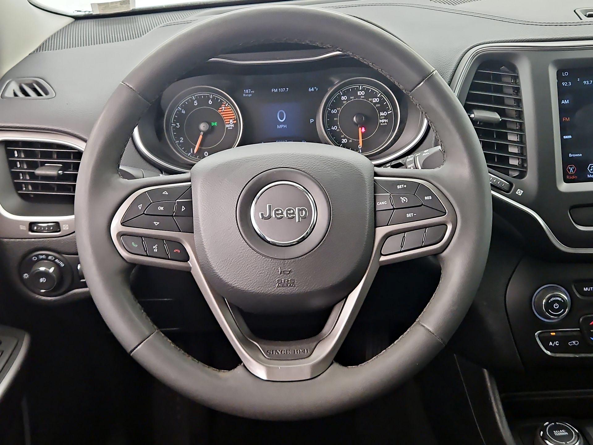 Thumbnail: 2022 Jeep Cherokee - 10