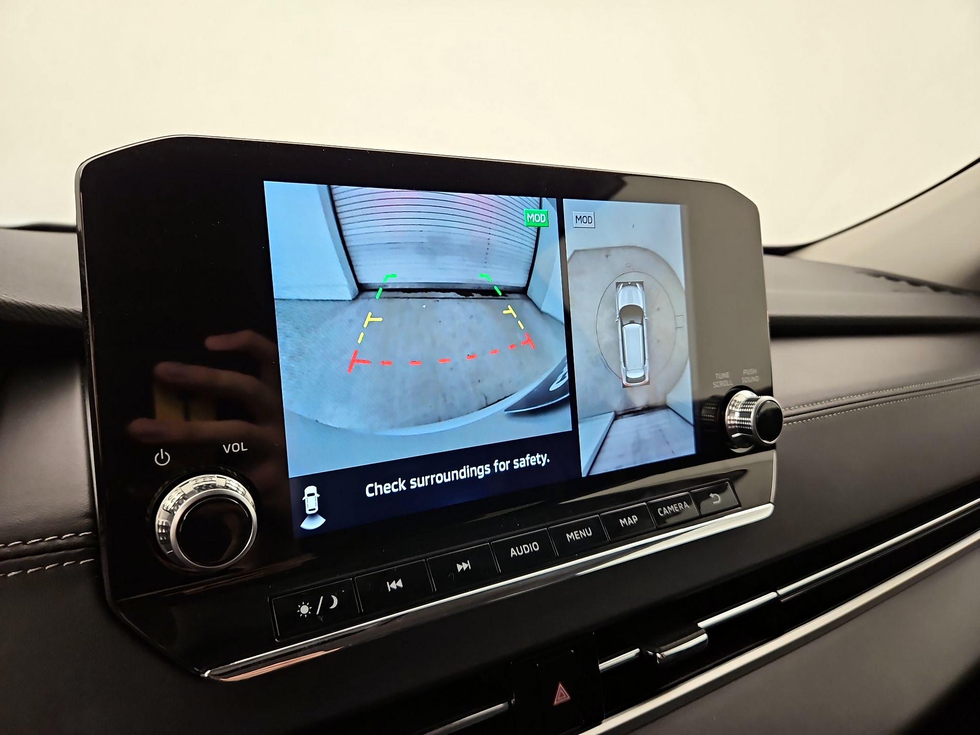 Thumbnail: 2023 Mitsubishi Outlander - 14