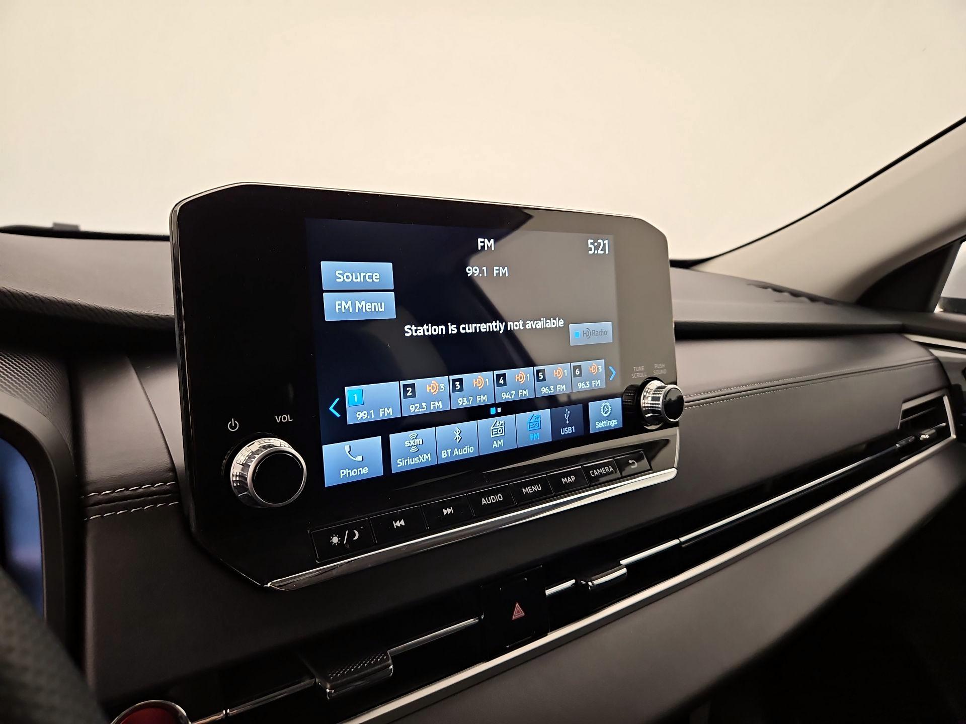 Thumbnail: 2023 Mitsubishi Outlander - 15