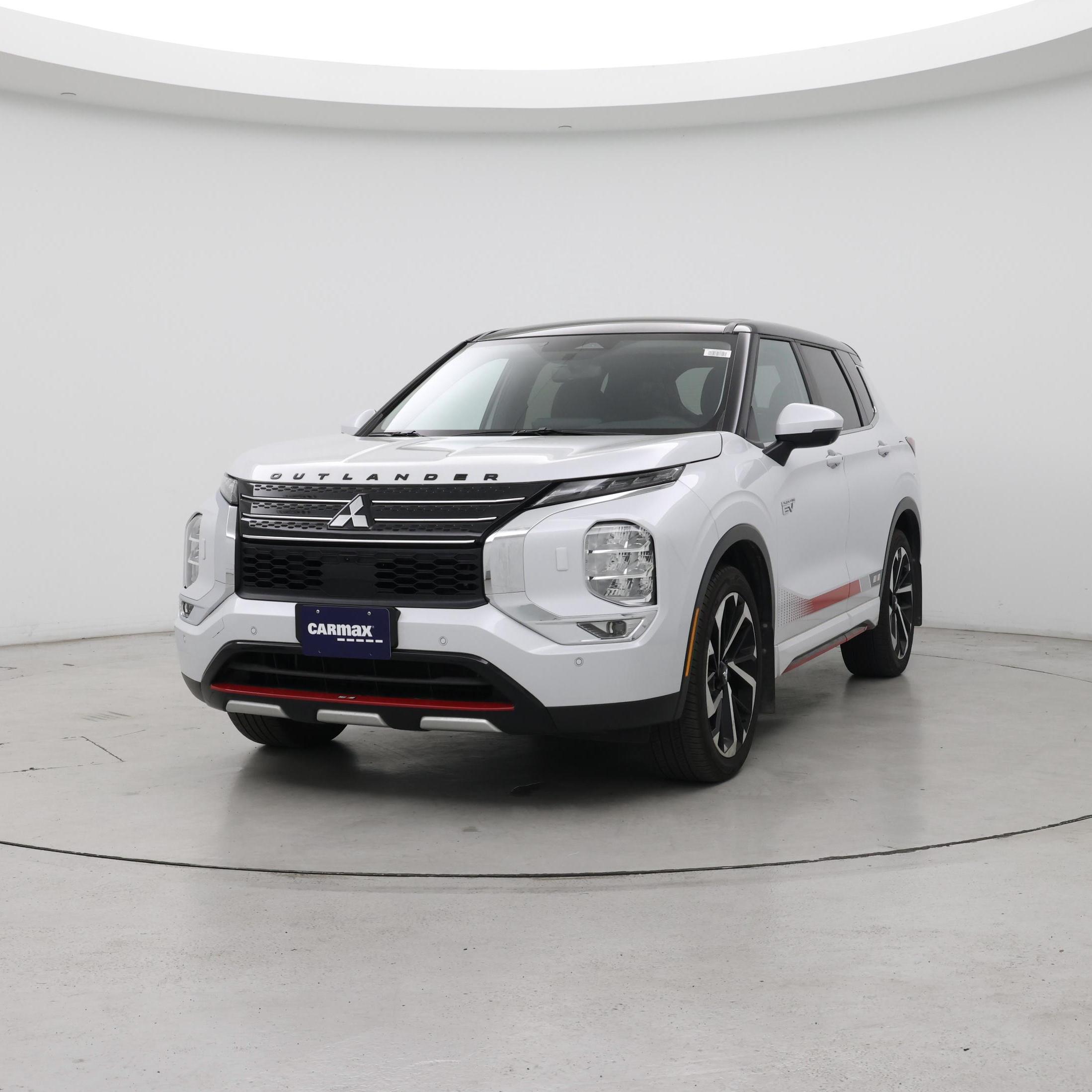 Thumbnail: 2023 Mitsubishi Outlander - 4