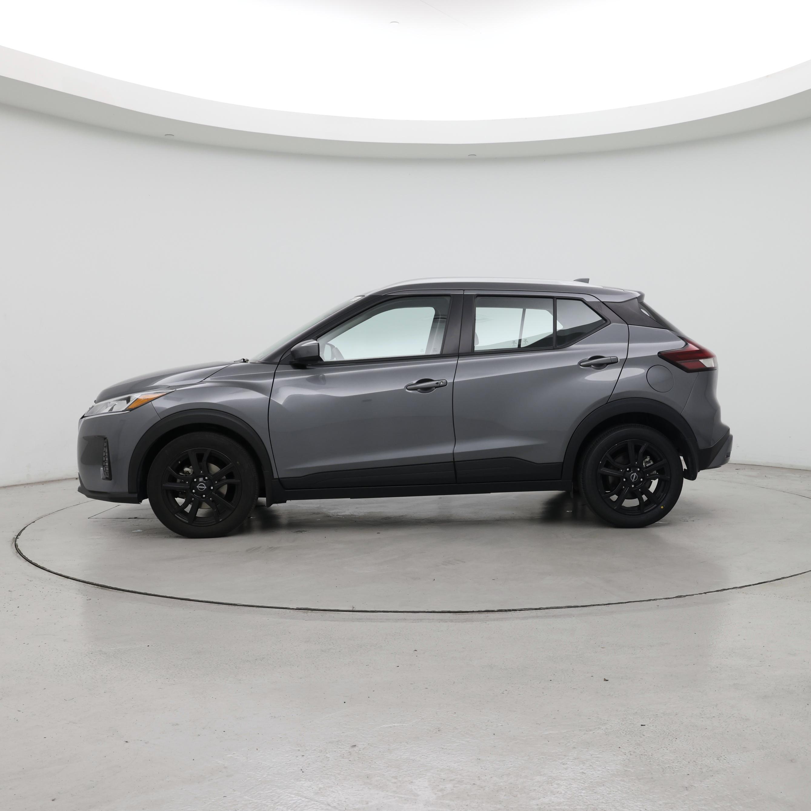 Thumbnail: 2023 Nissan Kicks - 3