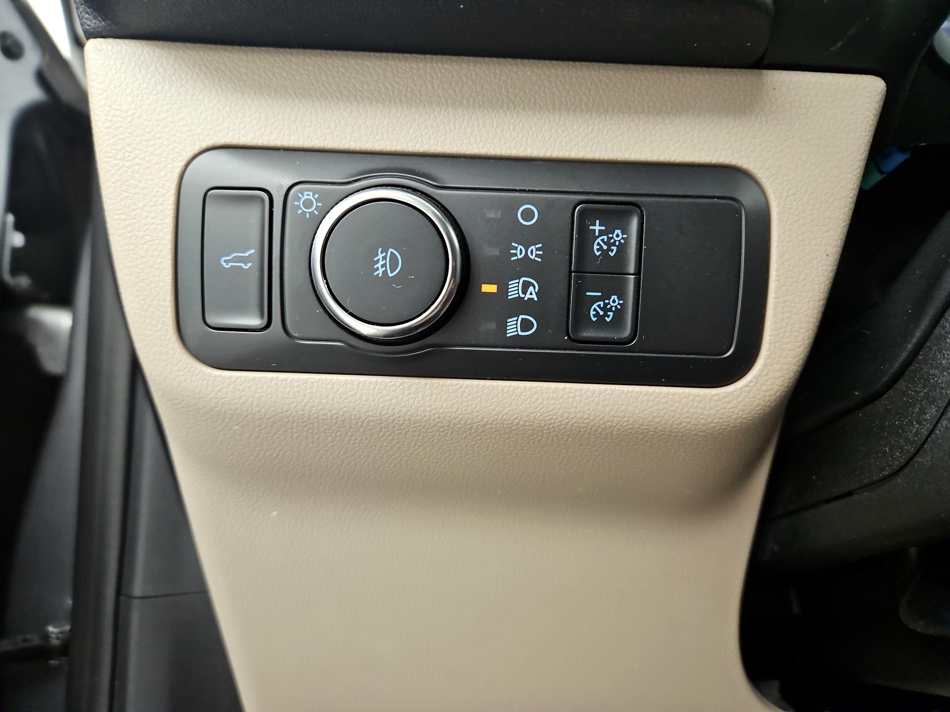 Thumbnail: 2022 Ford Escape - 13