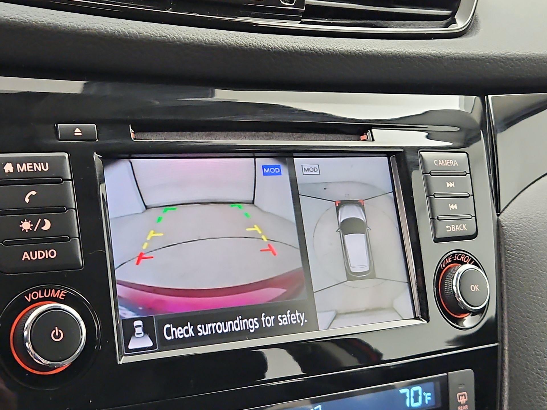 Thumbnail: 2022 Nissan Rogue Sport - 14