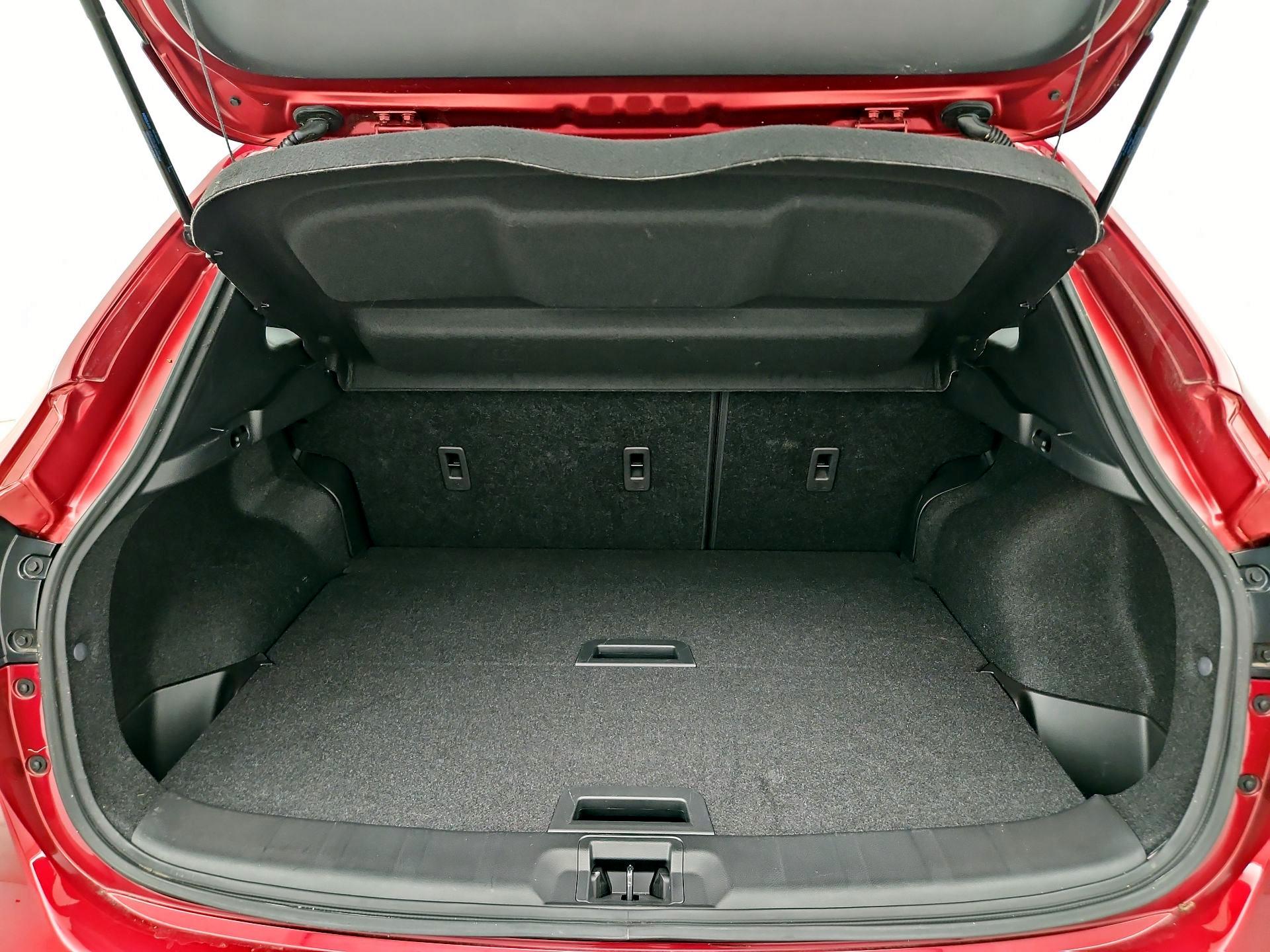 Thumbnail: 2022 Nissan Rogue Sport - 20