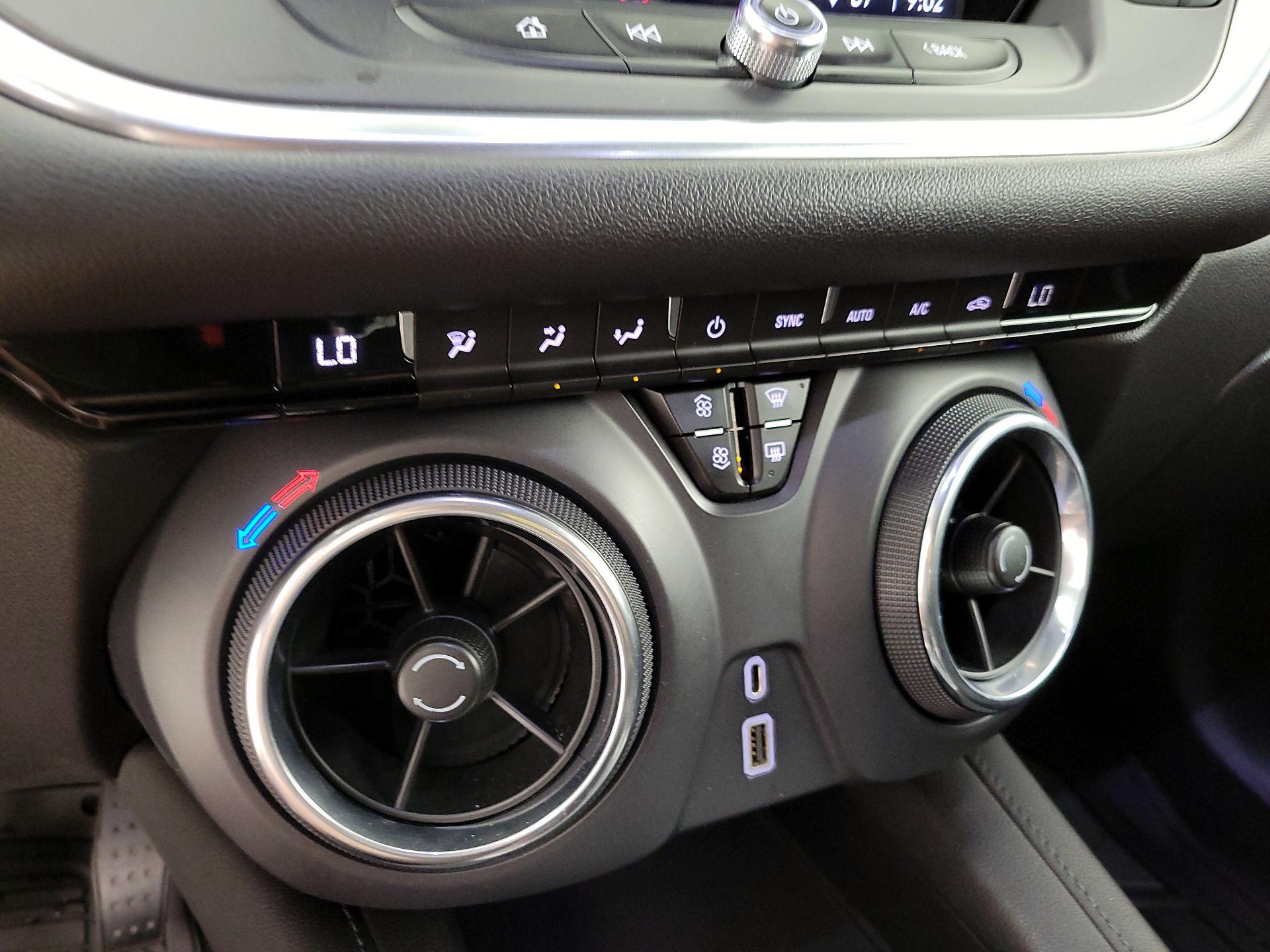 Thumbnail: 2021 Chevrolet Blazer - 16