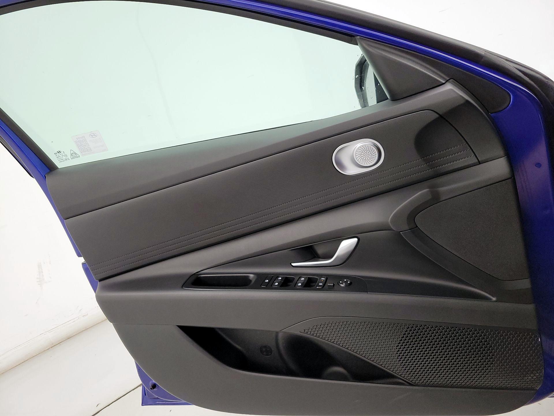 Thumbnail: 2024 Hyundai Elantra - 12