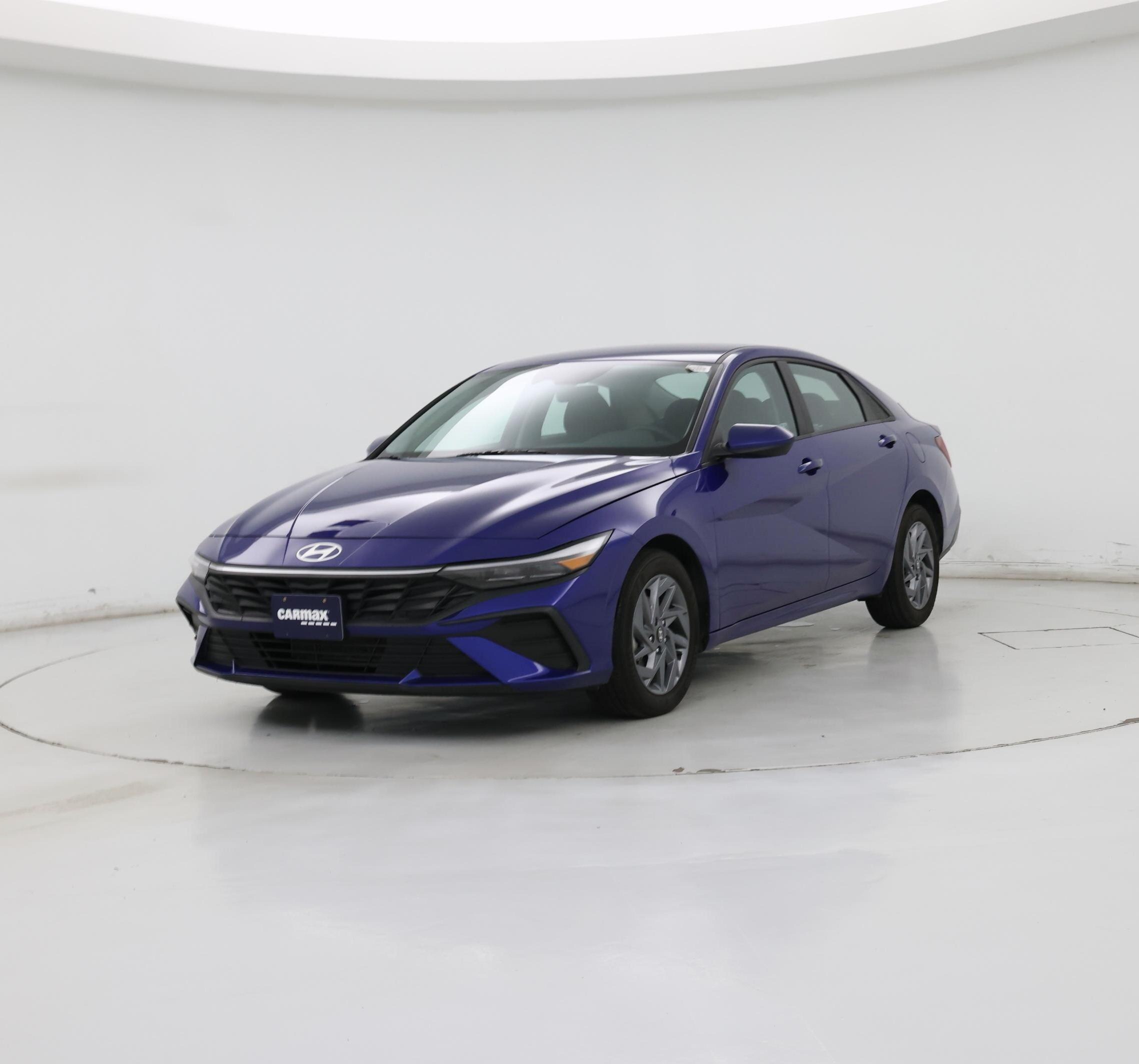 Thumbnail: 2024 Hyundai Elantra - 4