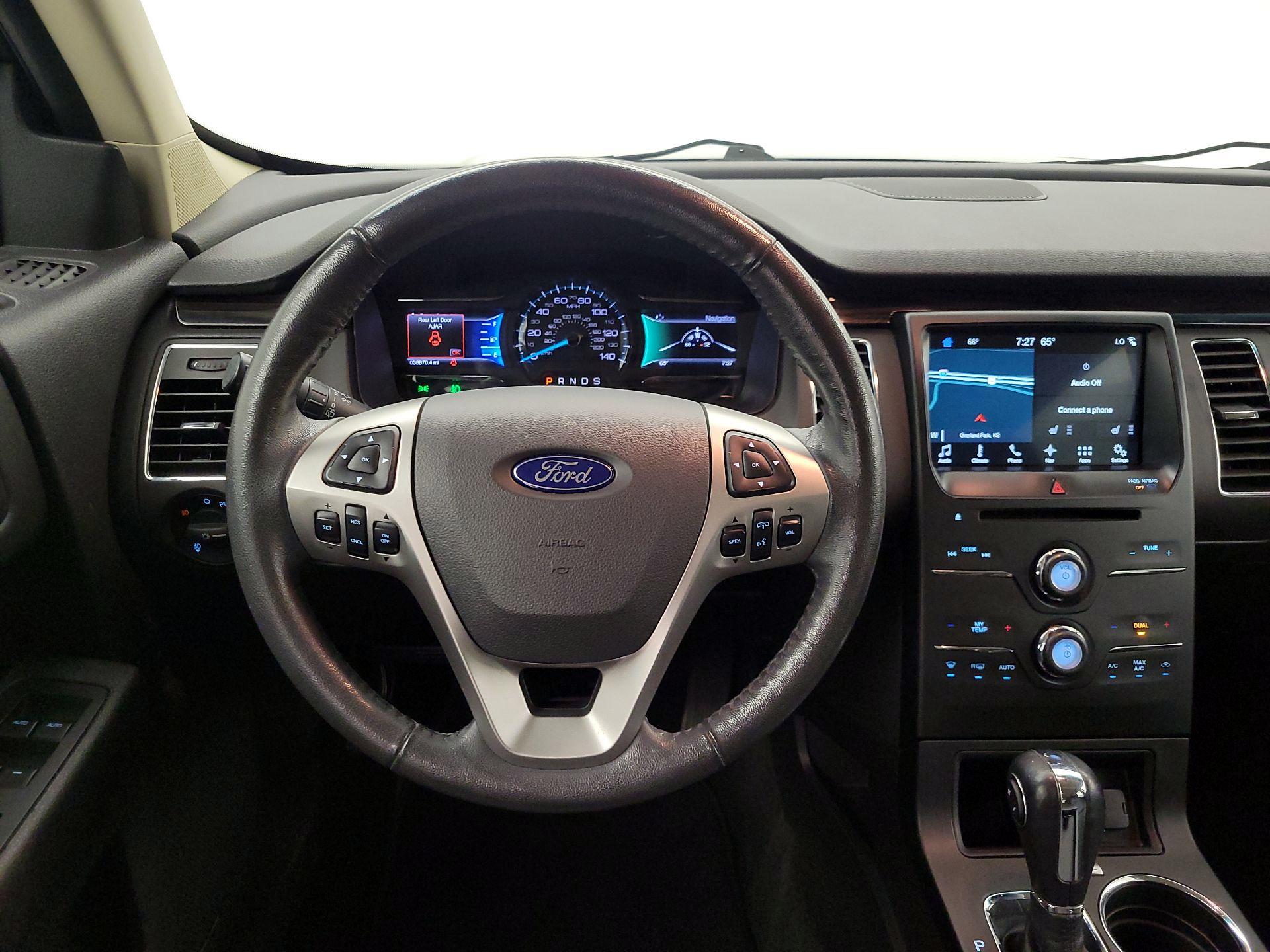 Thumbnail: 2018 Ford Flex - 10