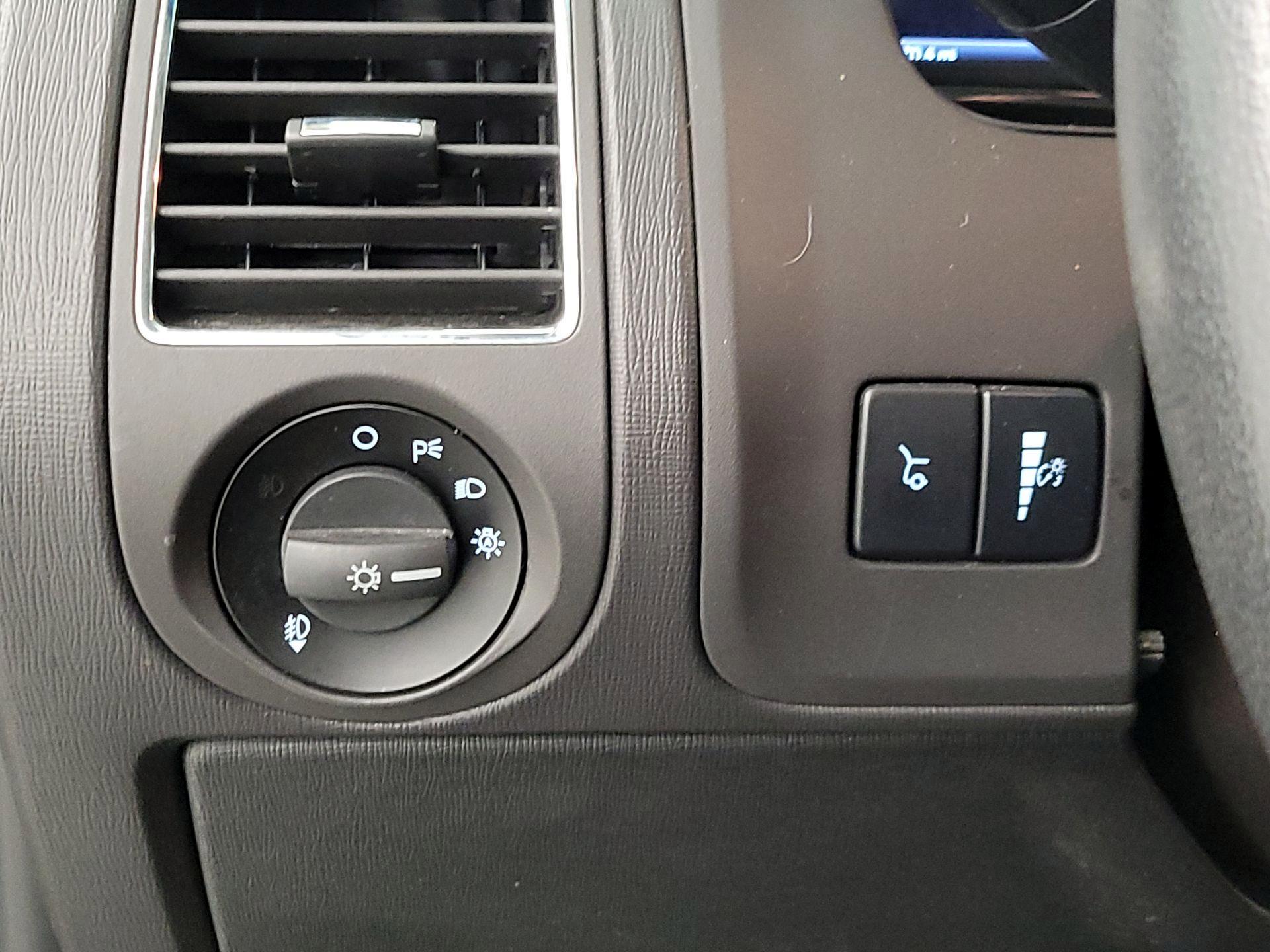 Thumbnail: 2018 Ford Flex - 13