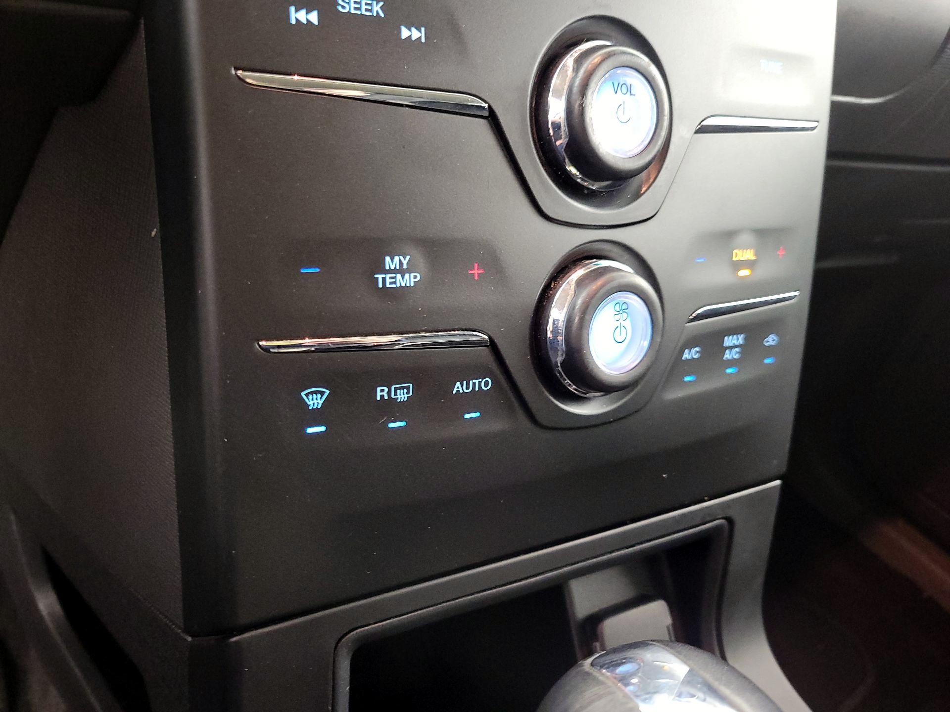 Thumbnail: 2018 Ford Flex - 17