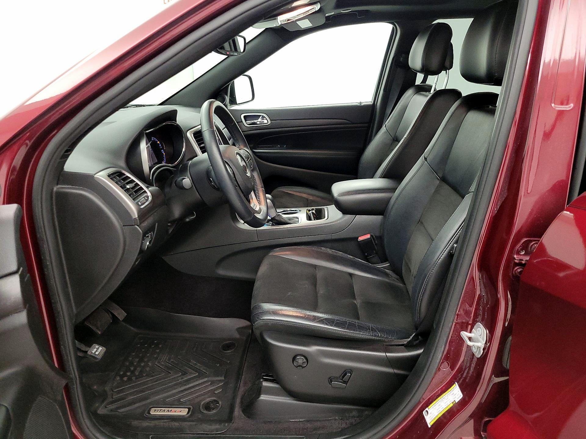 Thumbnail: 2018 Jeep Grand Cherokee - 11