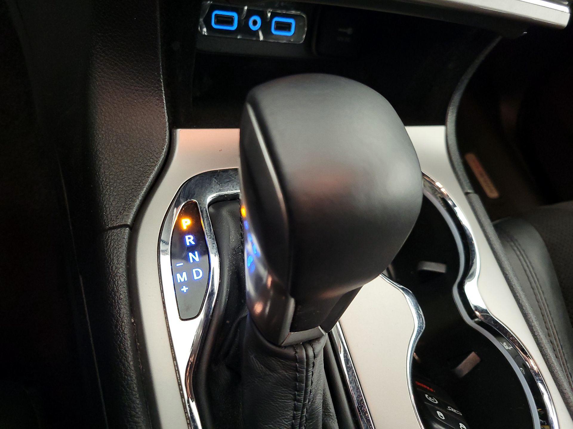 Thumbnail: 2018 Jeep Grand Cherokee - 17