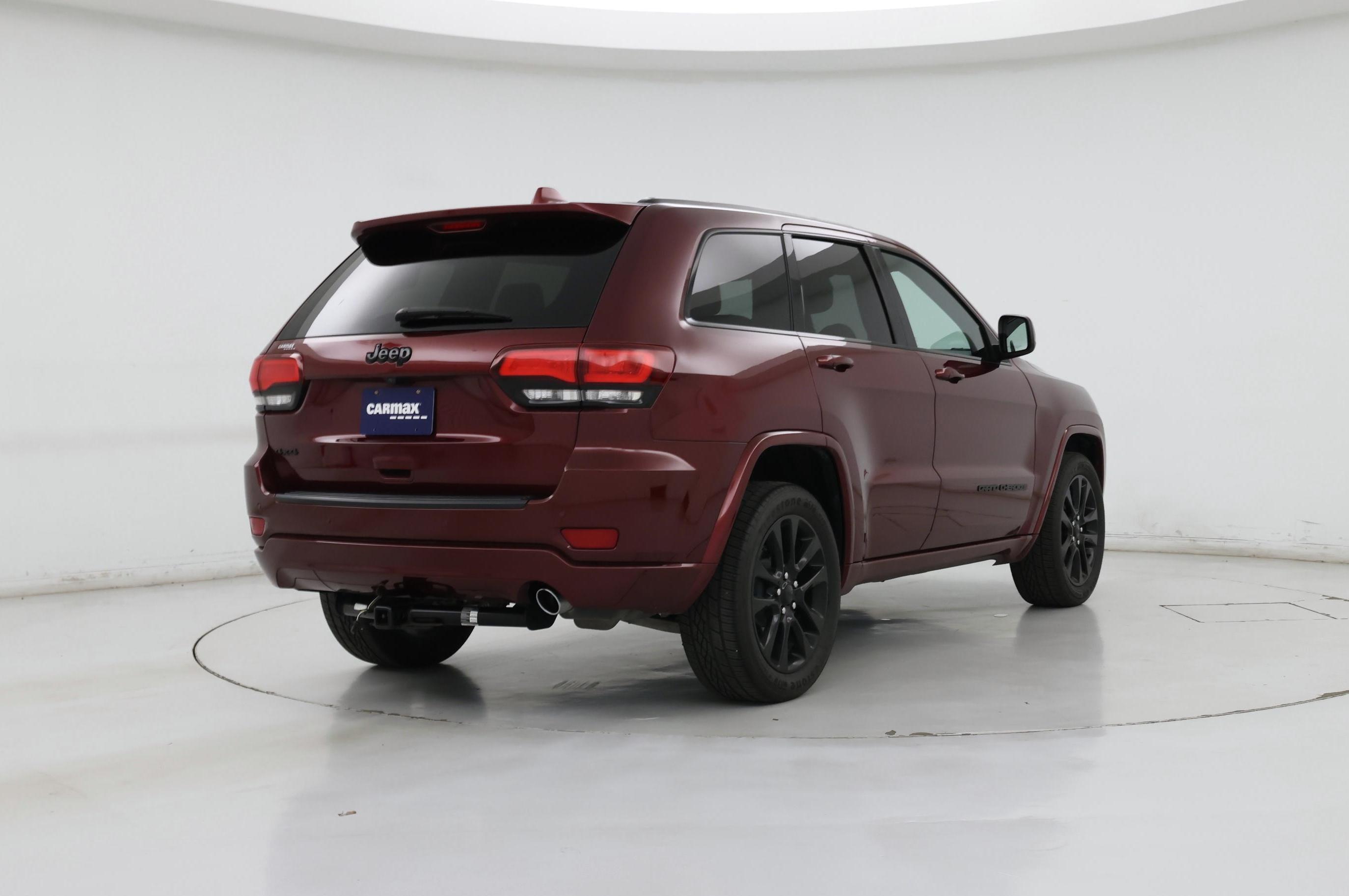 Thumbnail: 2018 Jeep Grand Cherokee - 8