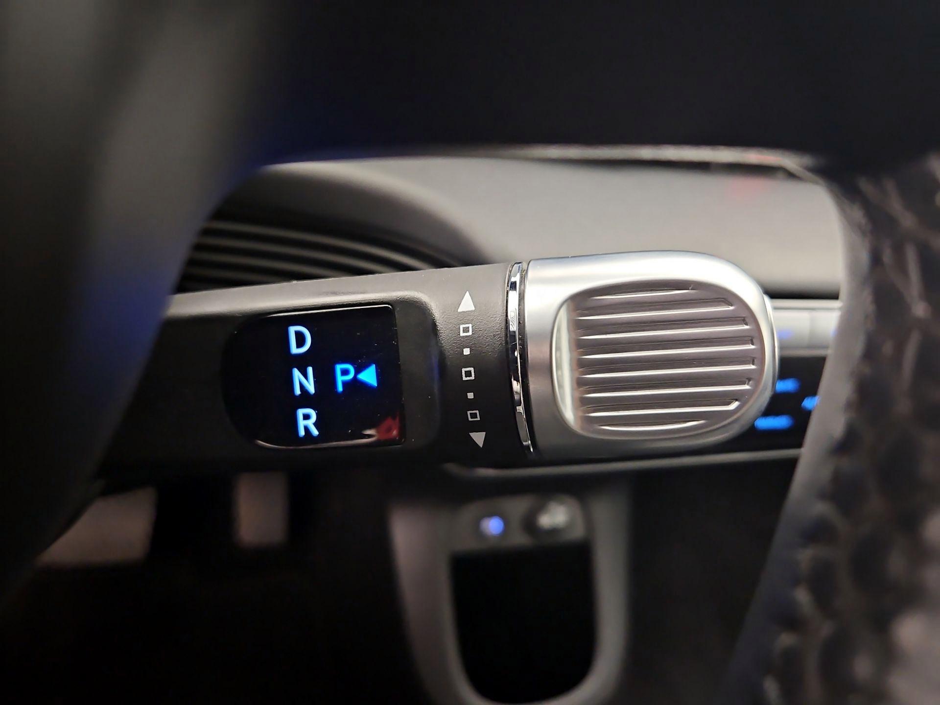 Thumbnail: 2023 Hyundai Ioniq 5 - 18