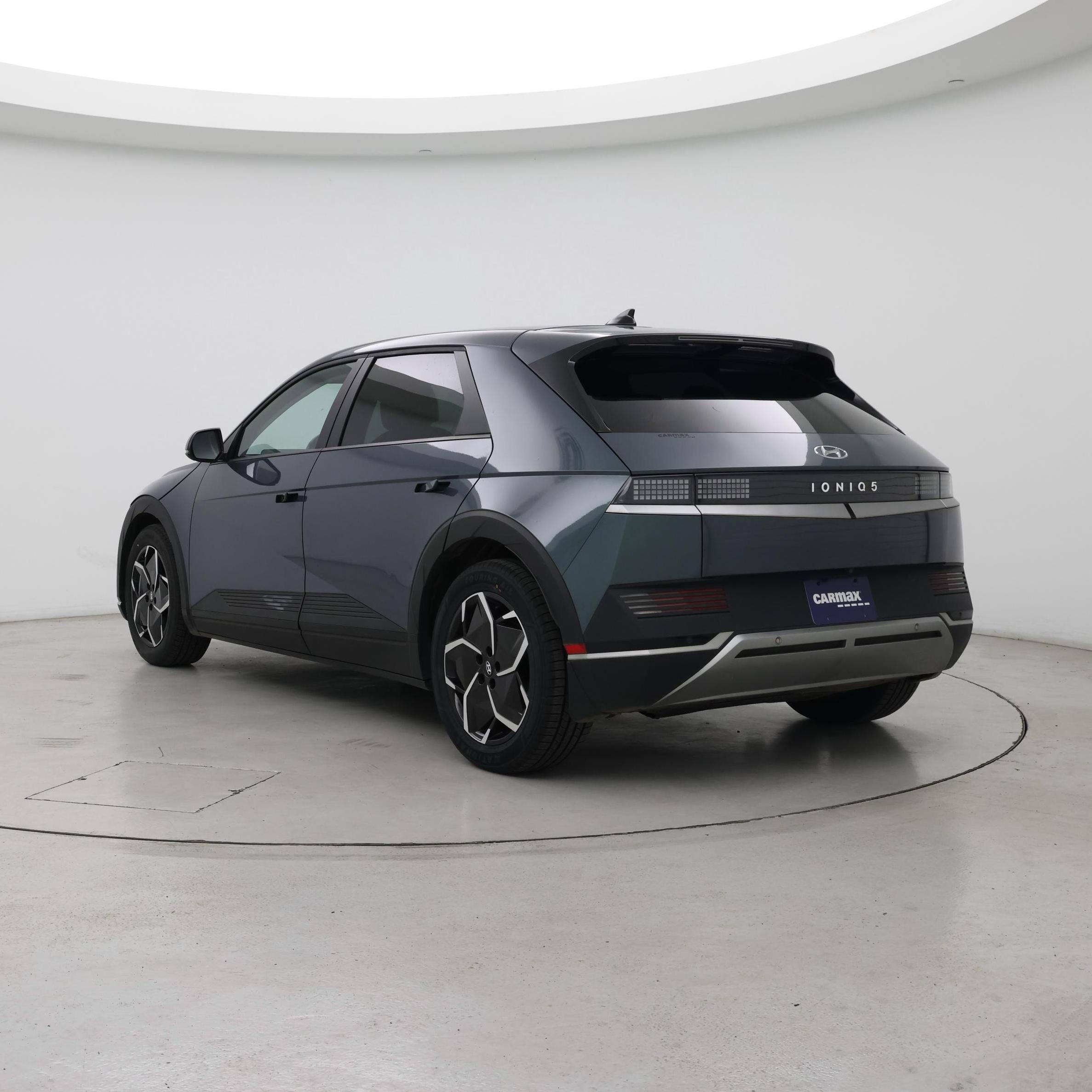 Thumbnail: 2023 Hyundai Ioniq 5 - 2