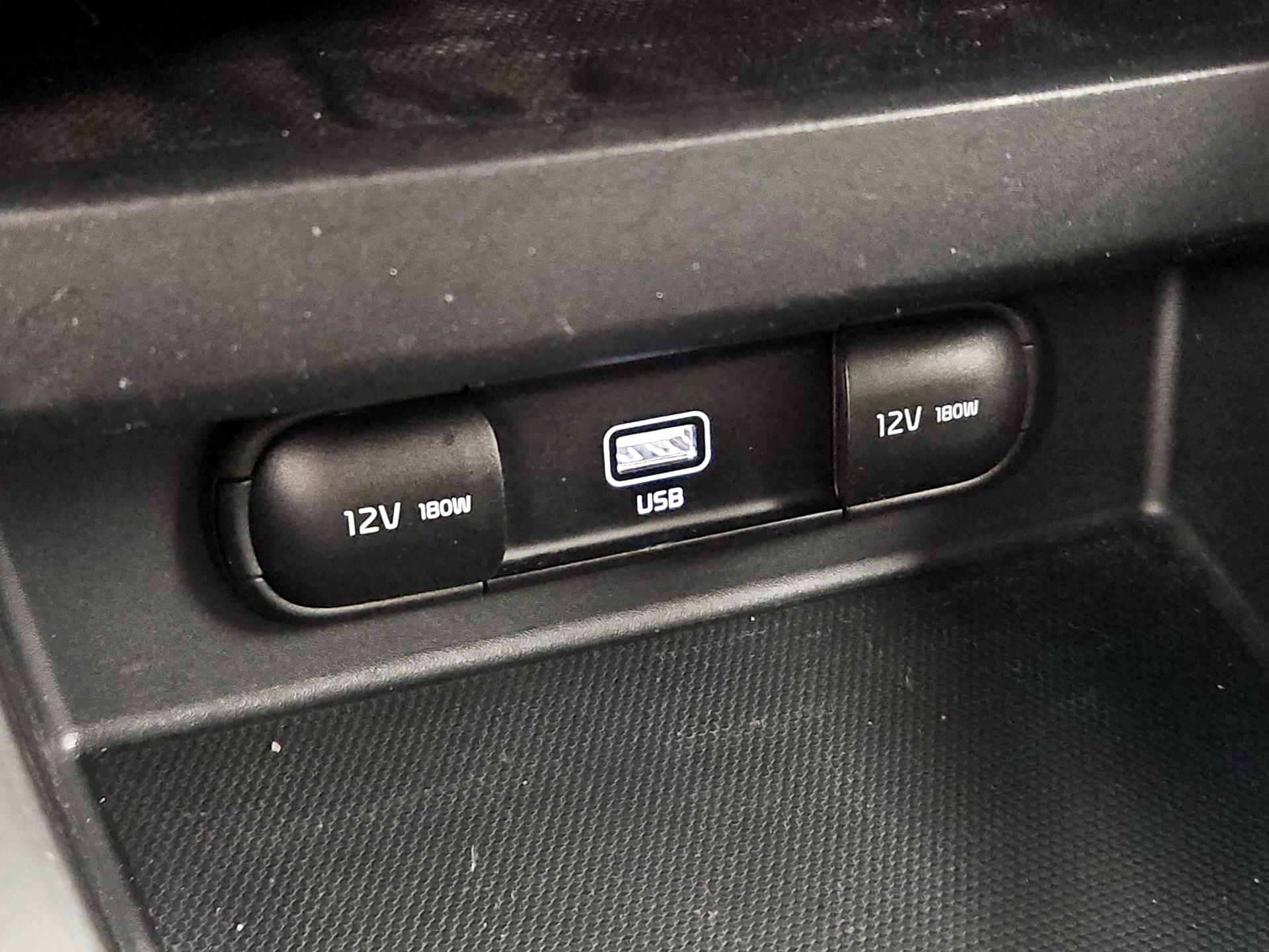 Thumbnail: 2023 Kia Seltos - 18