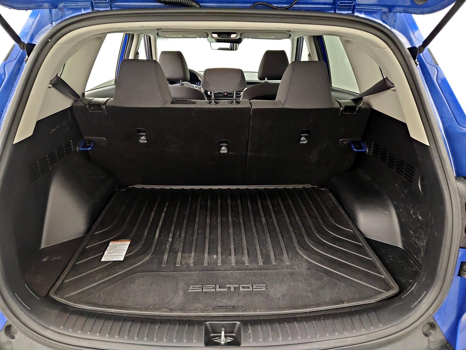 Thumbnail: 2023 Kia Seltos - 20