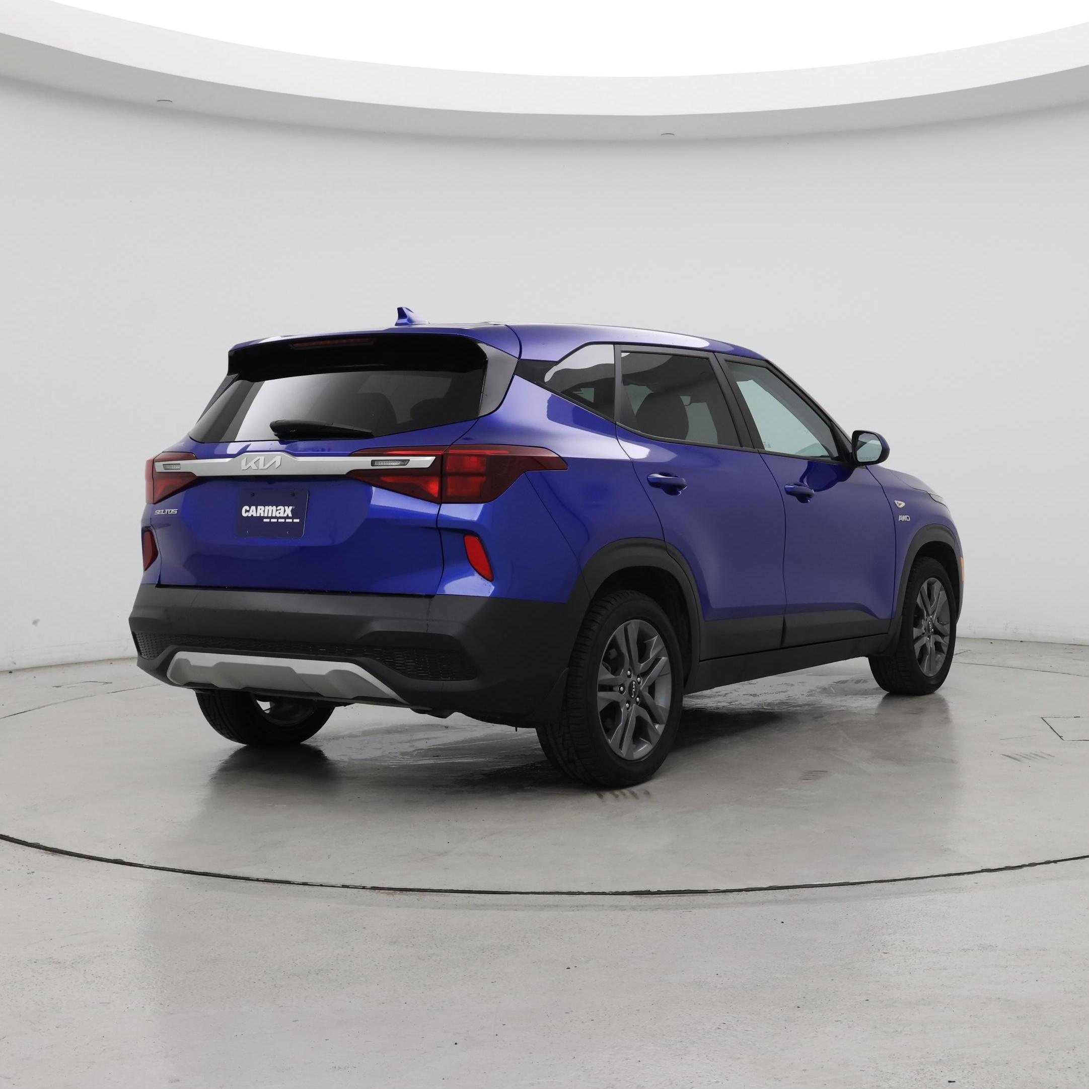 Thumbnail: 2023 Kia Seltos - 8