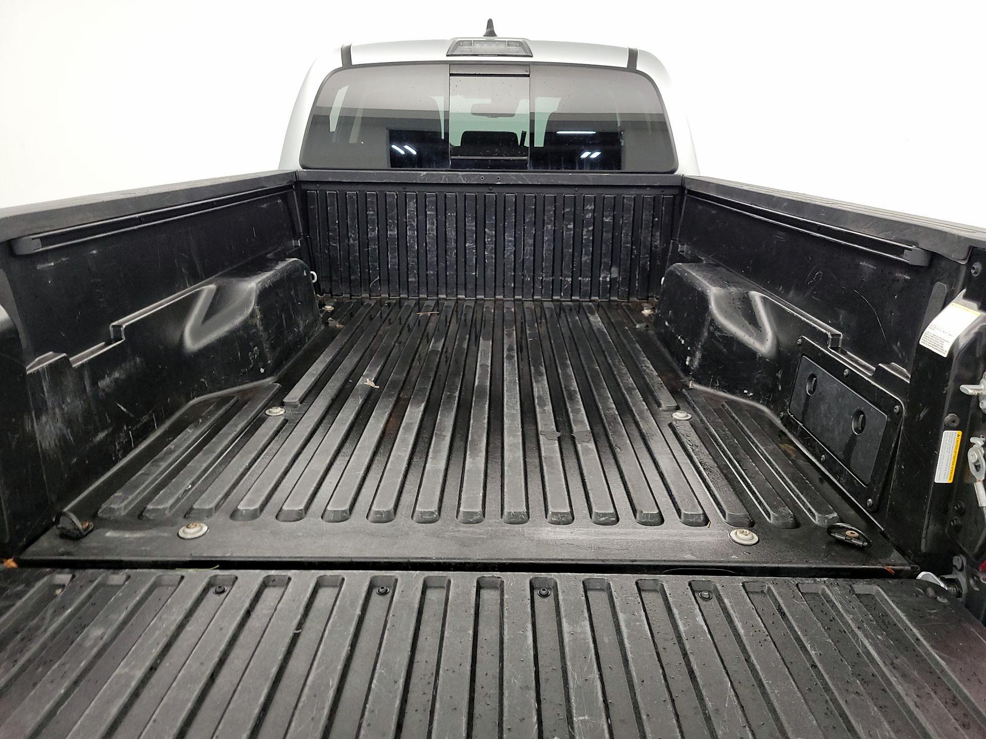 Thumbnail: 2022 Toyota Tacoma - 20