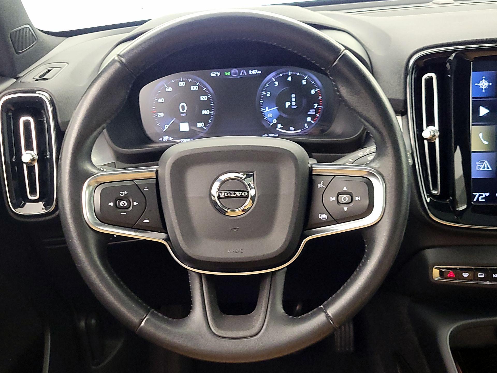Thumbnail: 2019 Volvo XC40 - 10