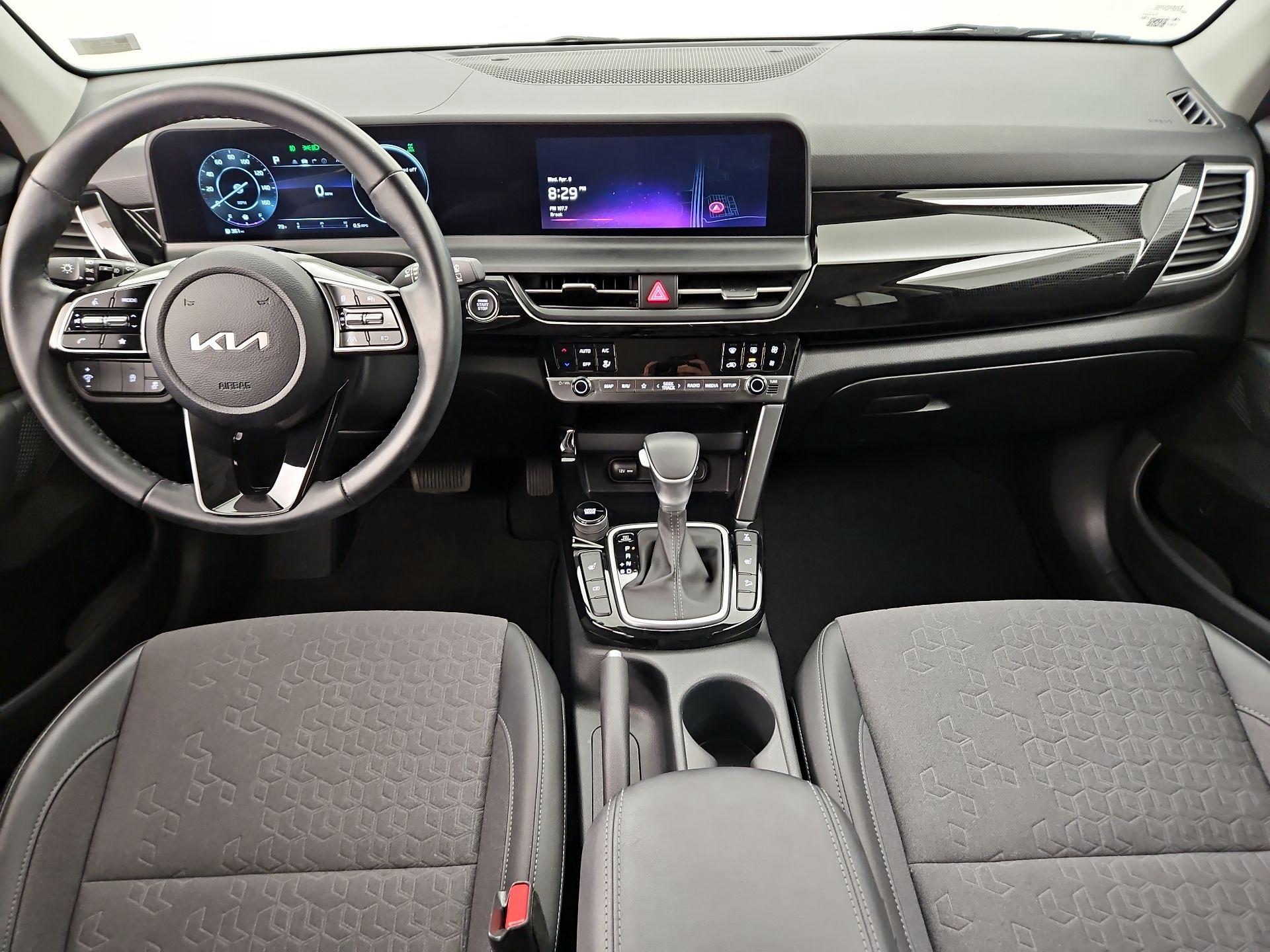 Thumbnail: 2024 Kia Seltos - 9