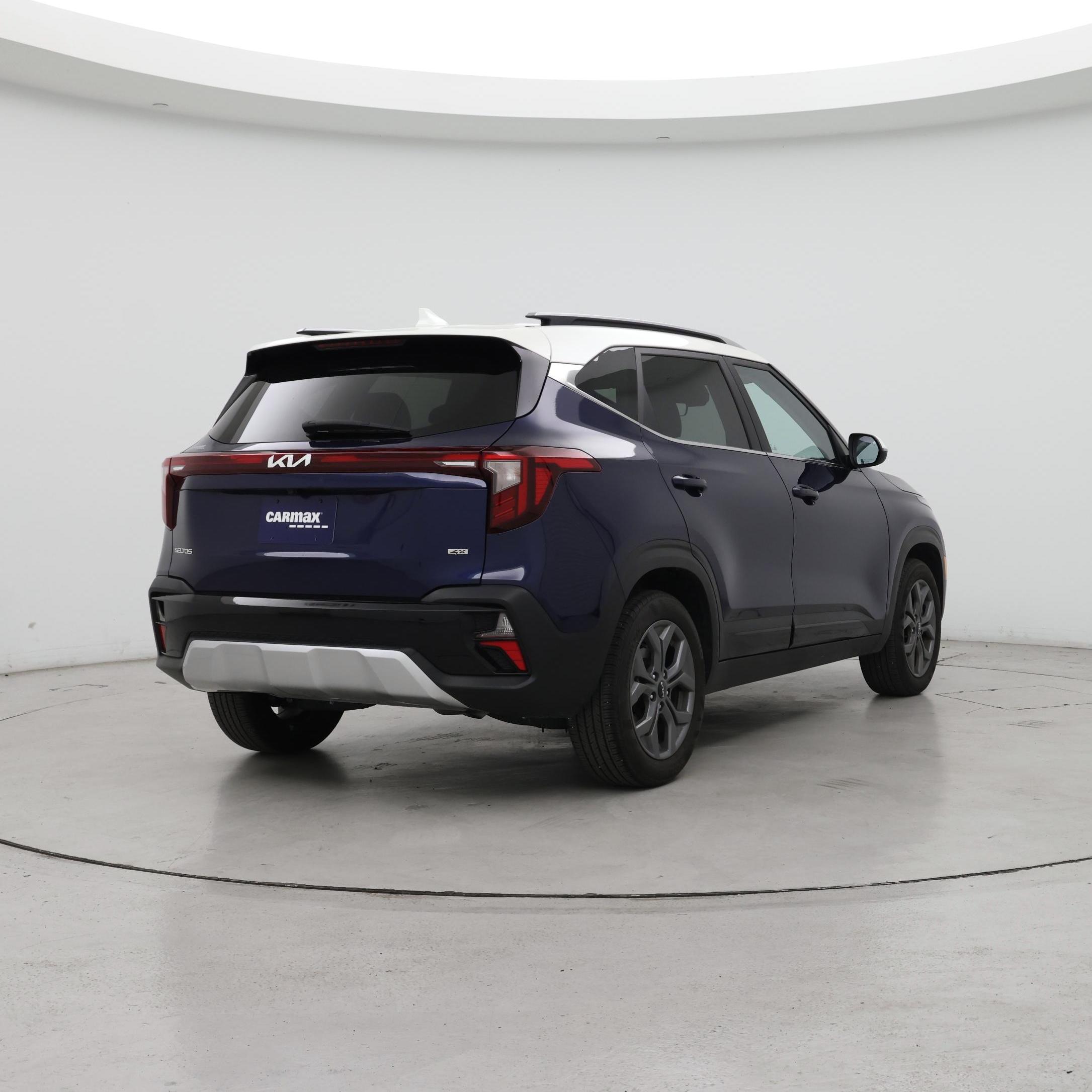 Thumbnail: 2024 Kia Seltos - 8