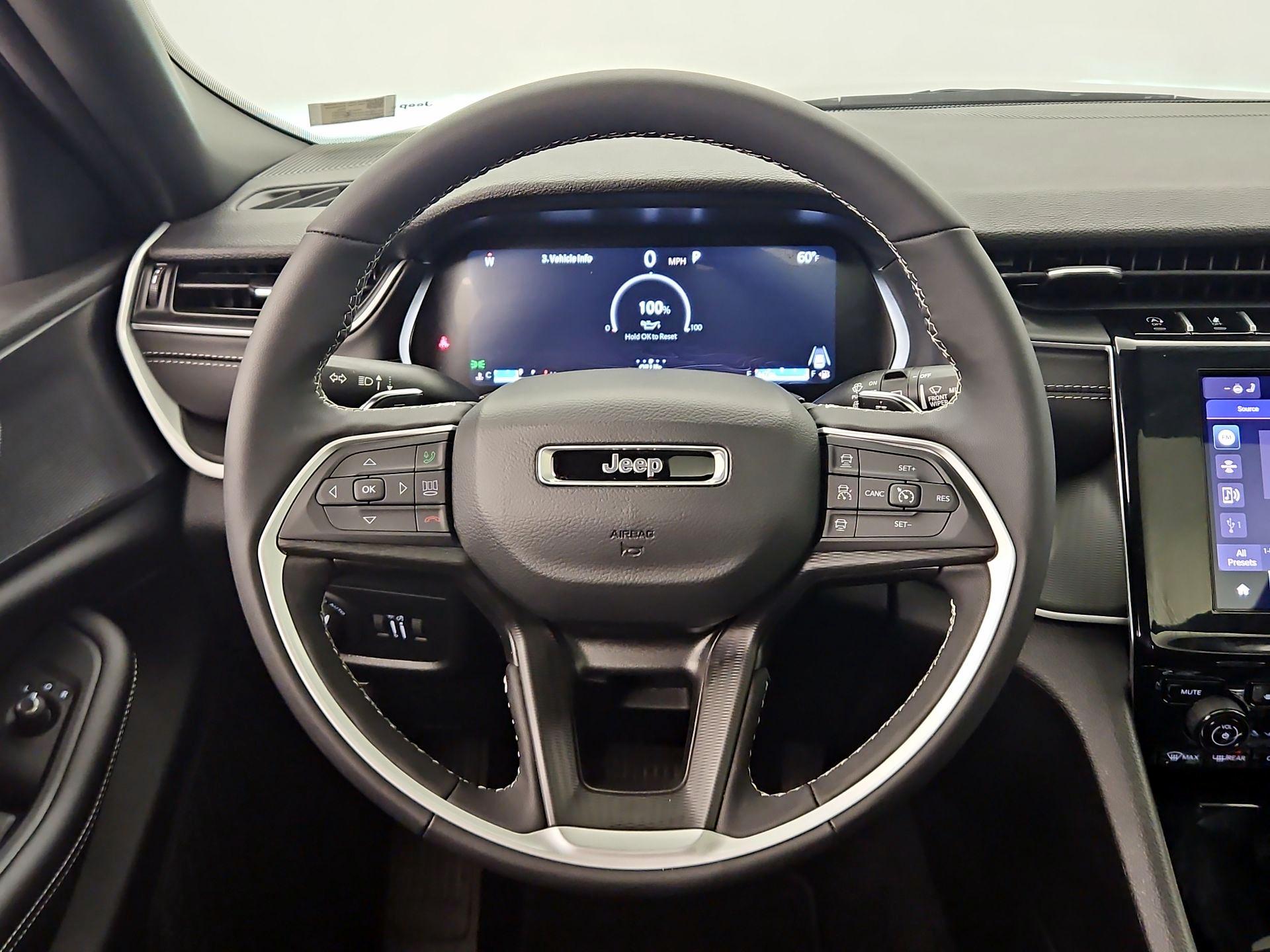 Thumbnail: 2025 Jeep Grand Cherokee - 10