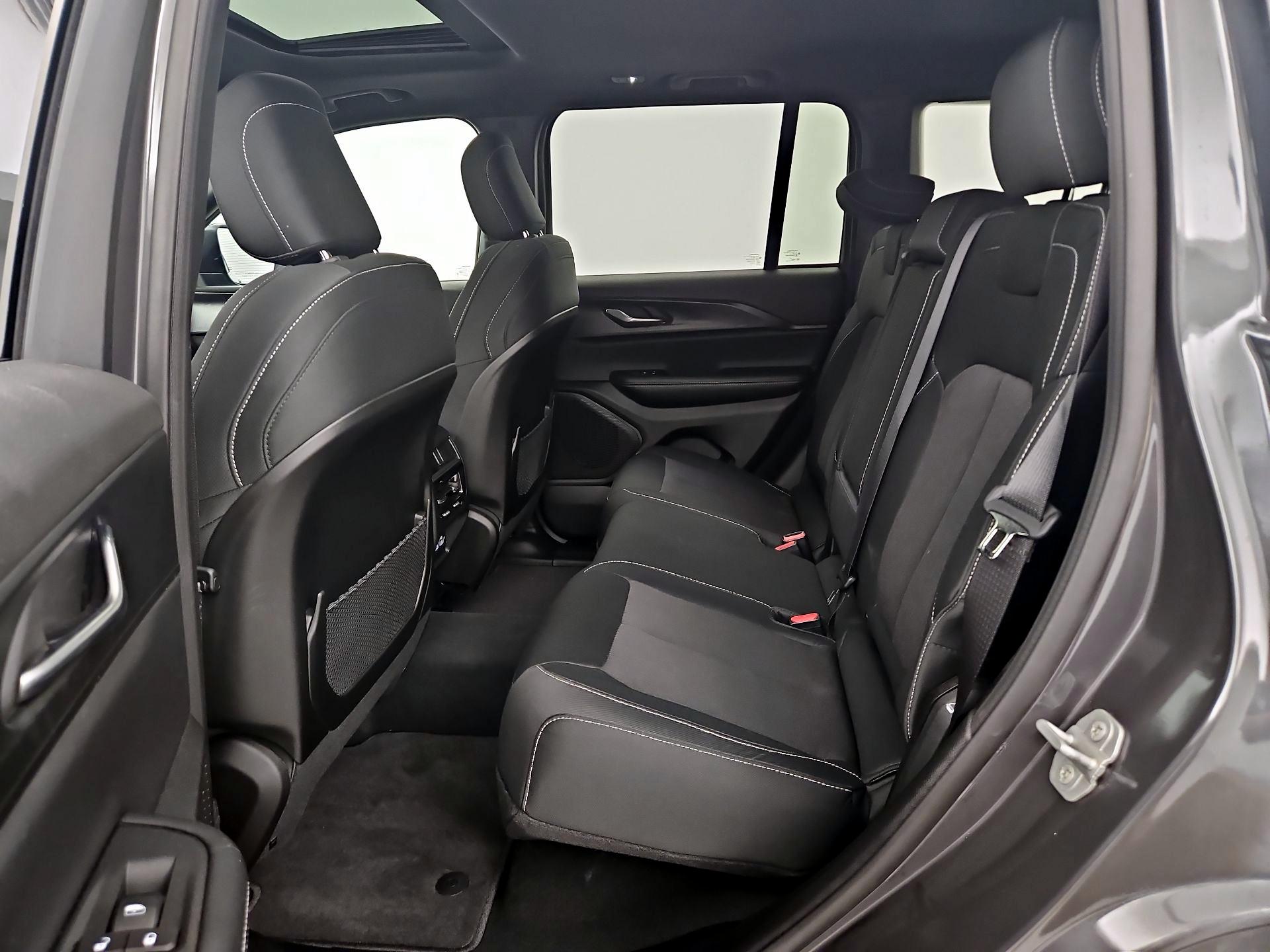 Thumbnail: 2025 Jeep Grand Cherokee - 20