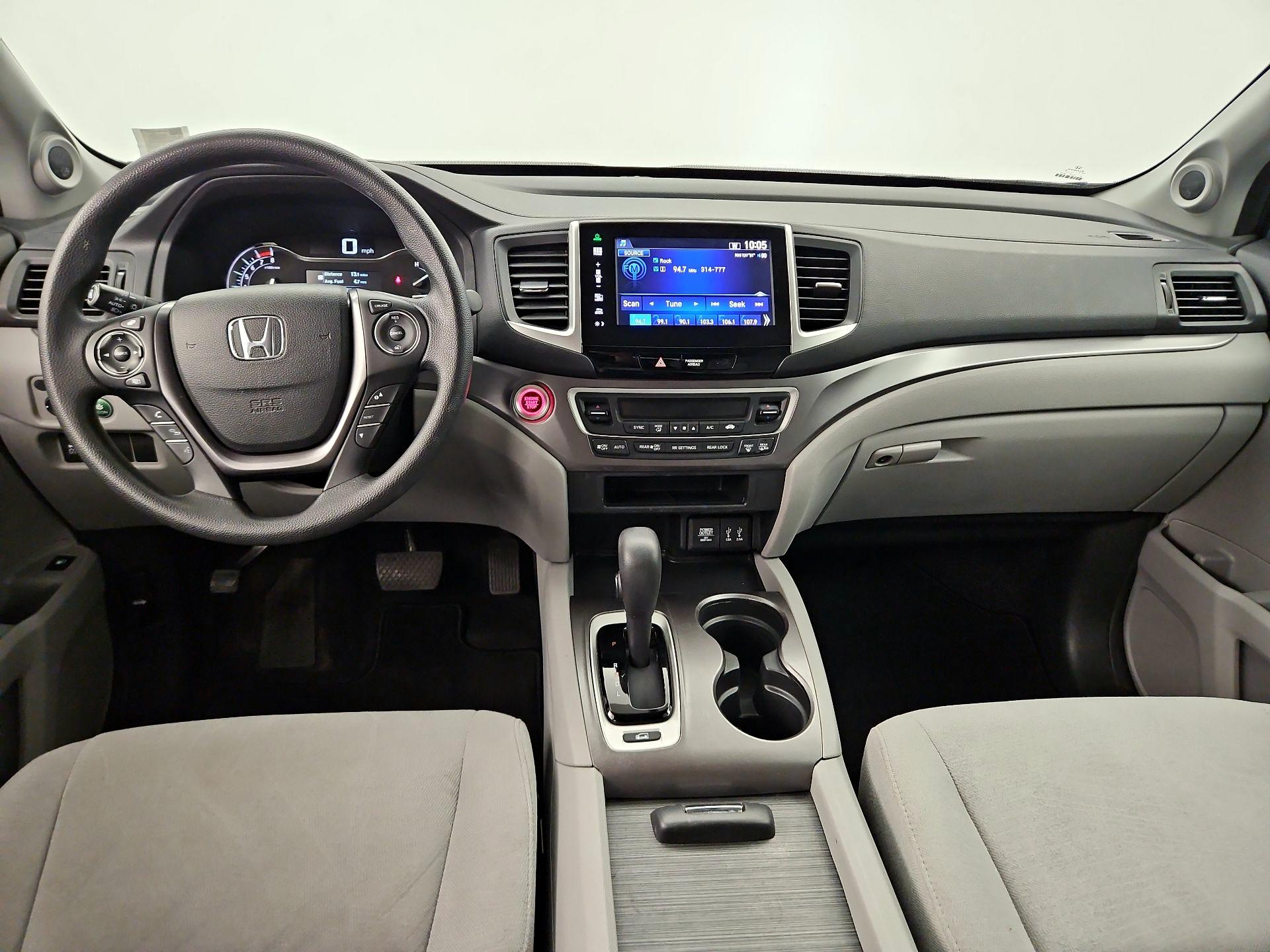 Thumbnail: 2016 Honda Pilot - 9