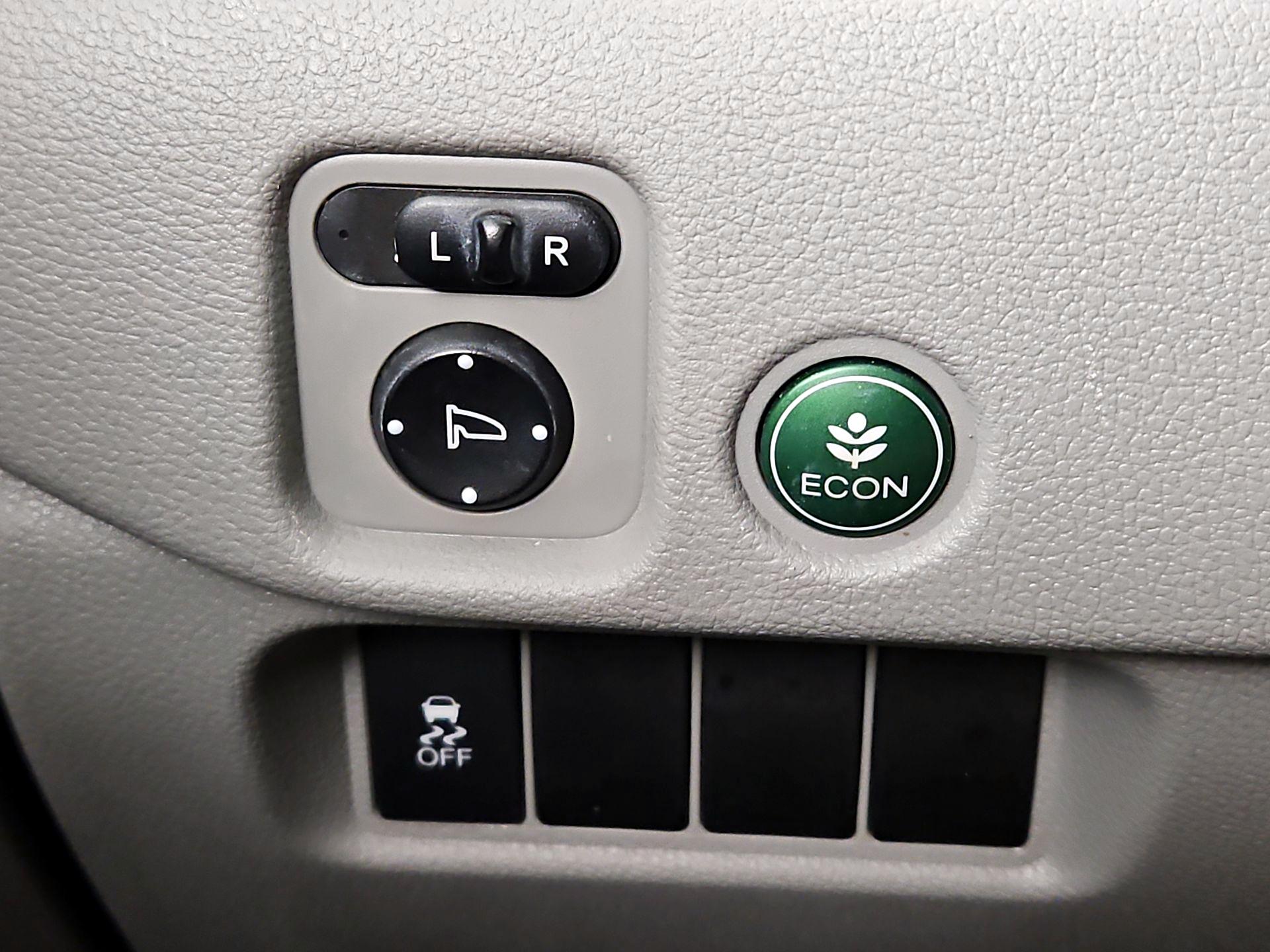 Thumbnail: 2016 Honda Pilot - 13