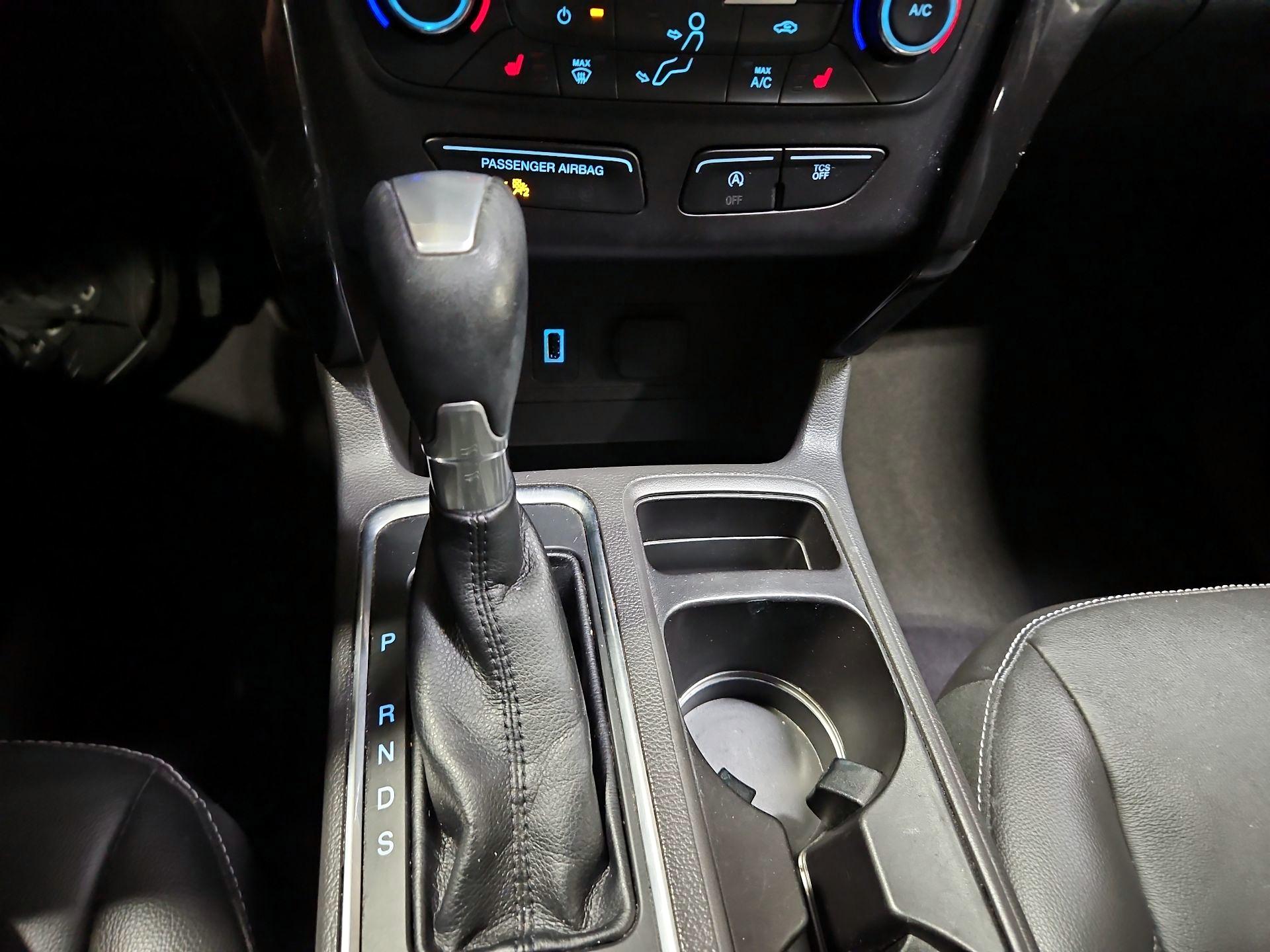 Thumbnail: 2017 Ford Escape - 17