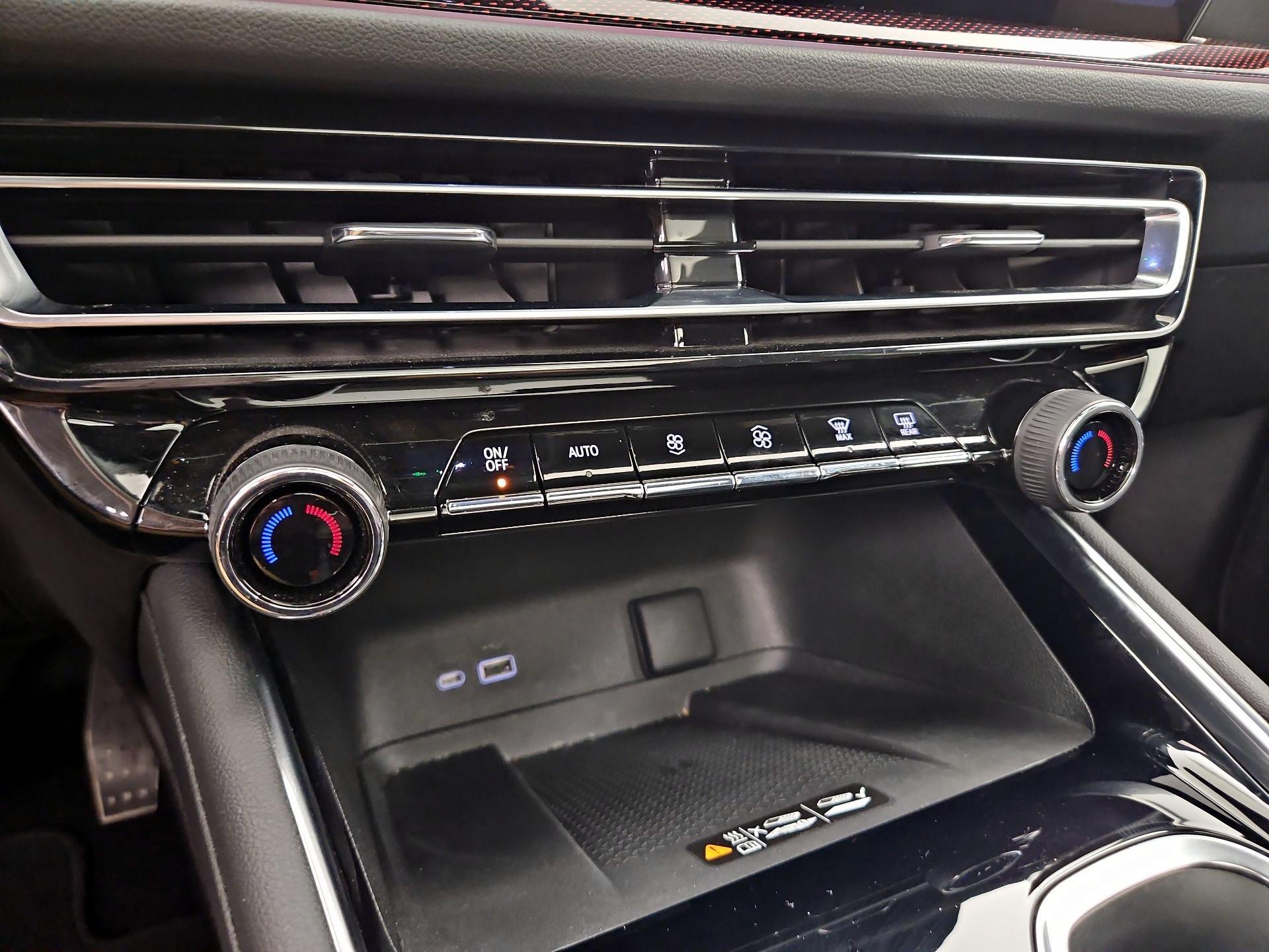 Thumbnail: 2024 Chevrolet Traverse - 17