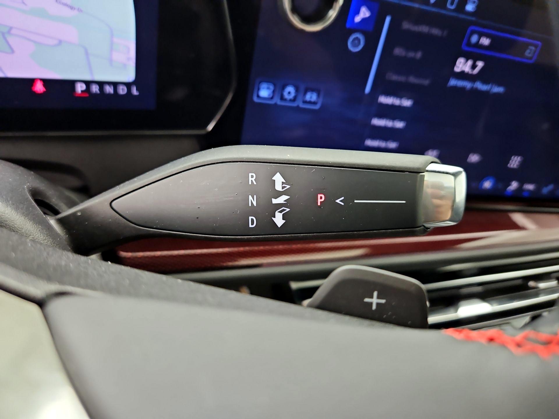 Thumbnail: 2024 Chevrolet Traverse - 18