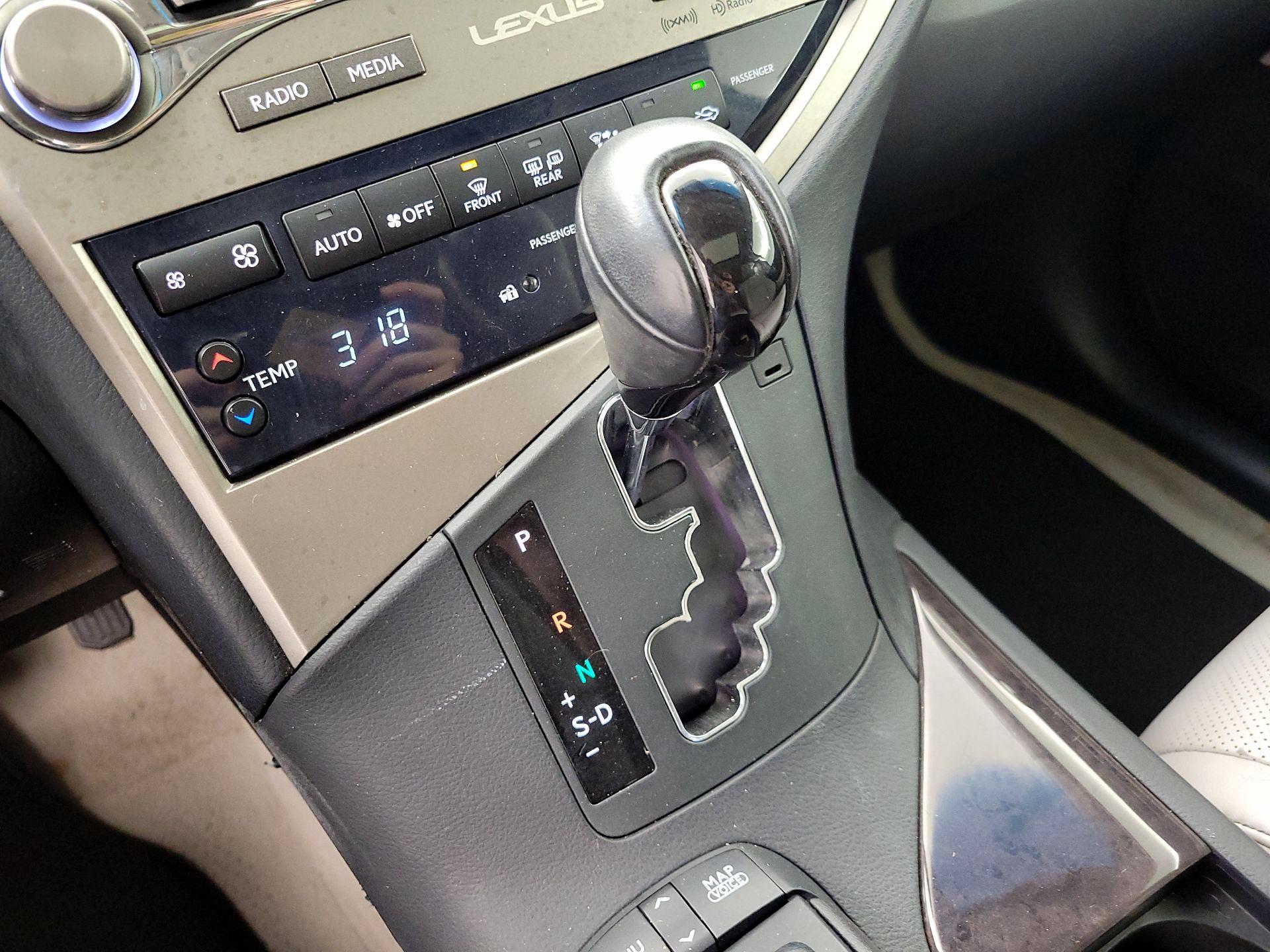 Thumbnail: 2015 Lexus RX - 18