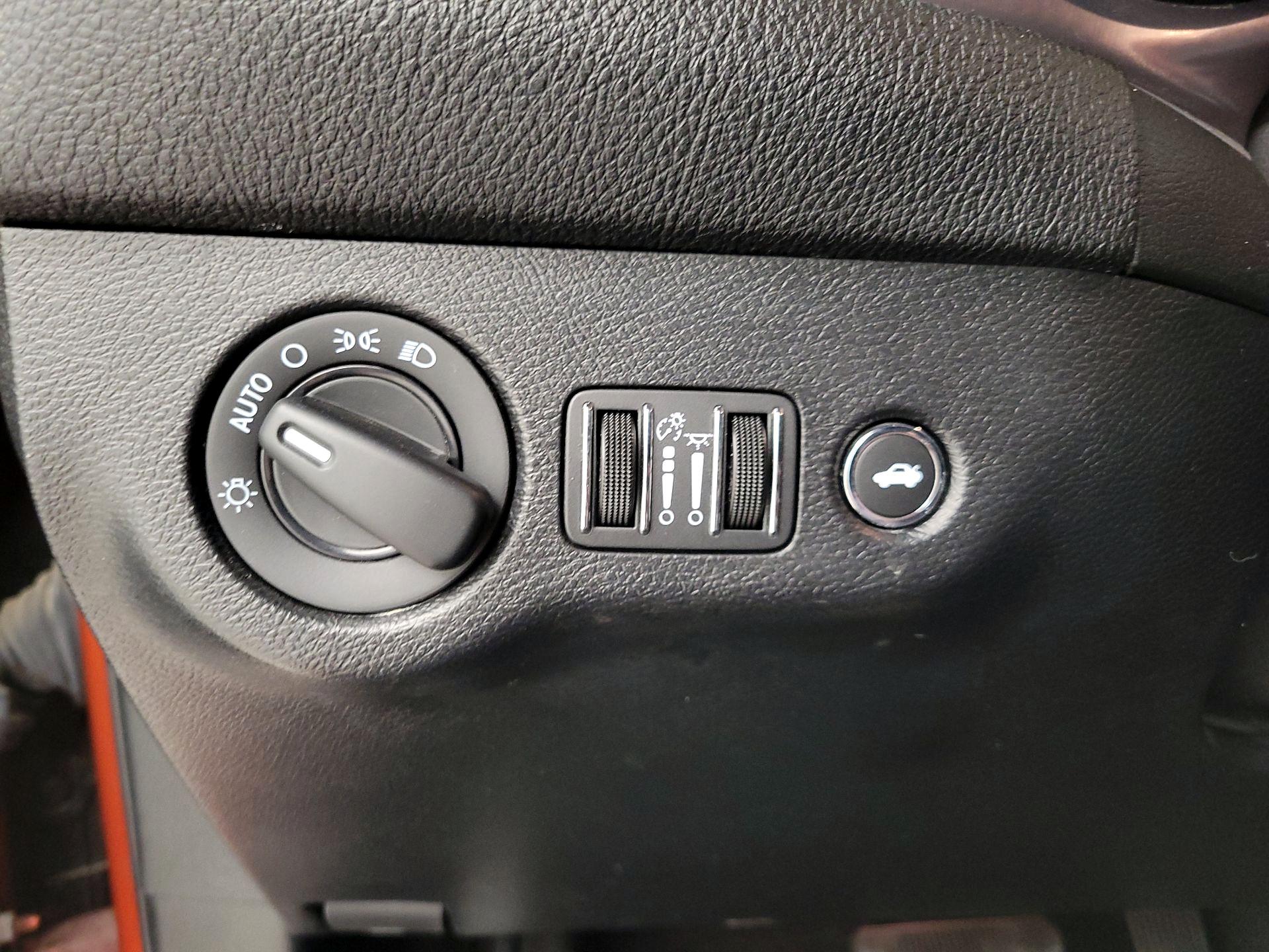 Thumbnail: 2021 Dodge Challenger - 13