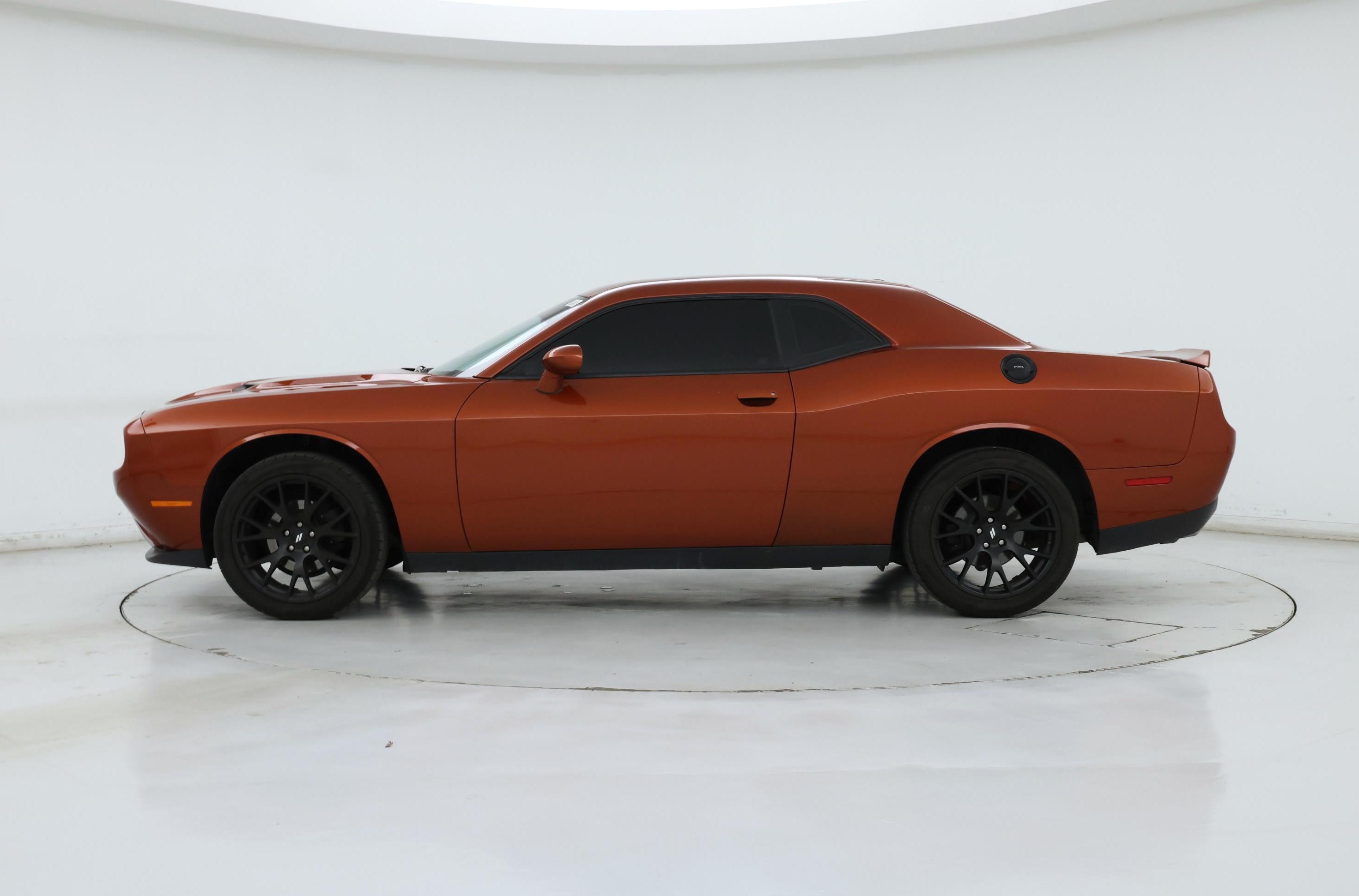 Thumbnail: 2021 Dodge Challenger - 3